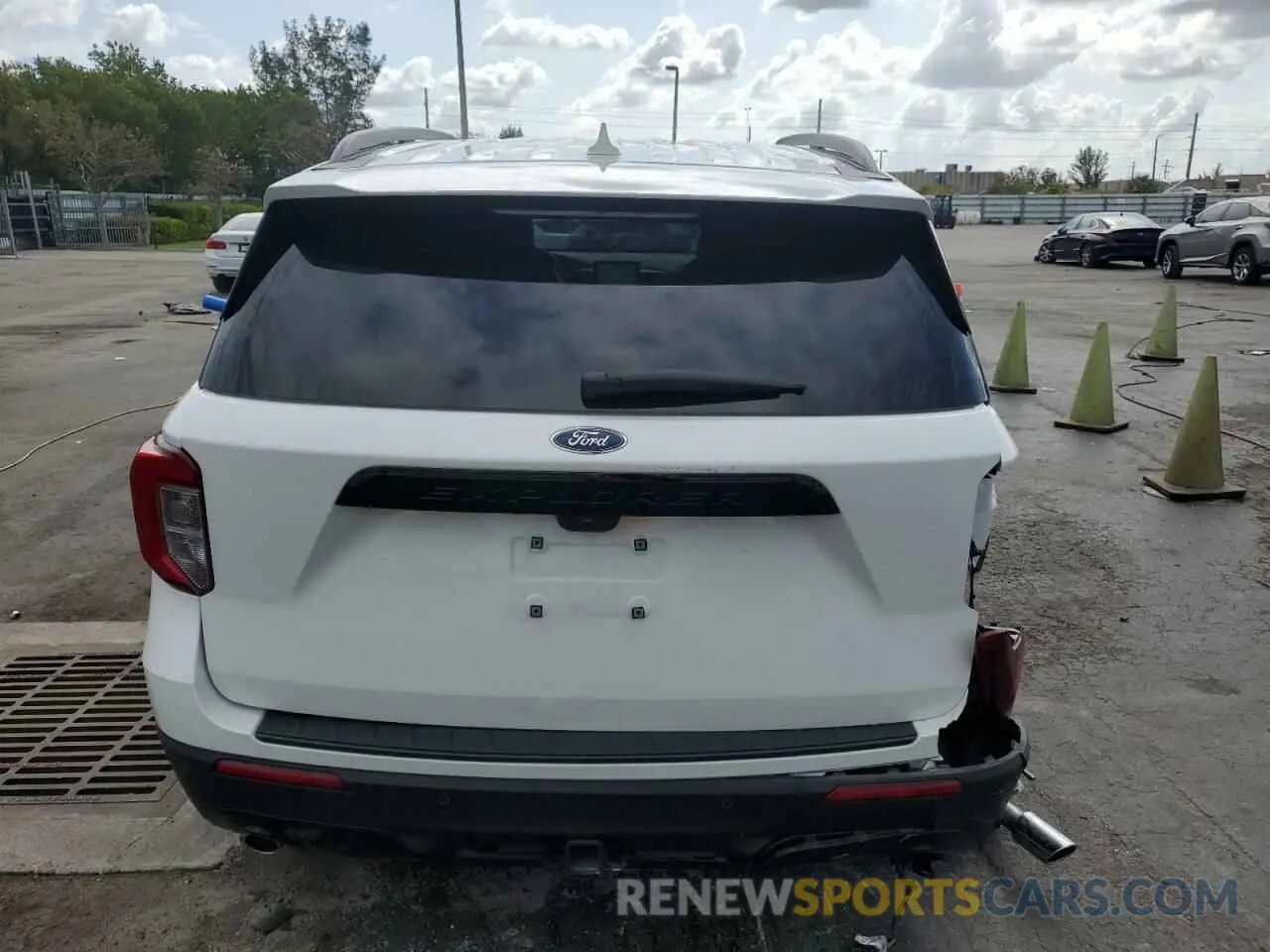 6 Photograph of a damaged car 1FMSK7KH1RGA88359 FORD EXPLORER 2024