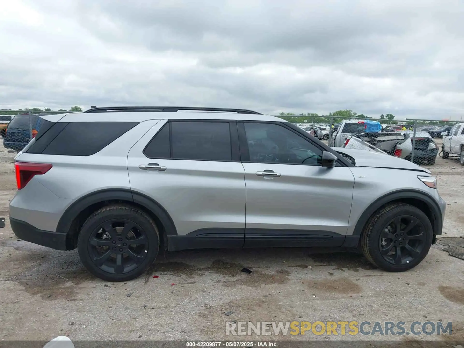 13 Photograph of a damaged car 1FMSK7KH8RGA43788 FORD EXPLORER 2024