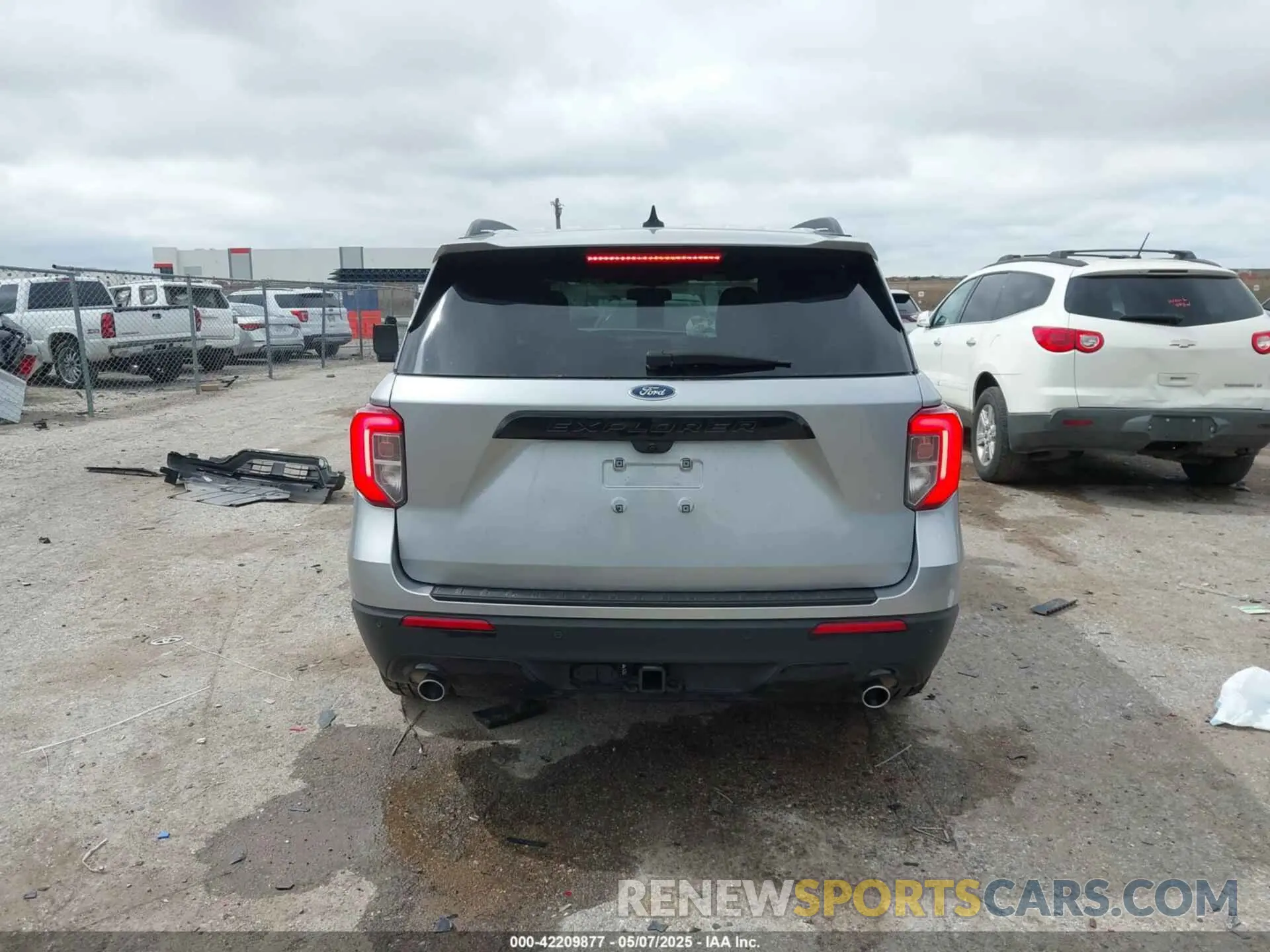 16 Photograph of a damaged car 1FMSK7KH8RGA43788 FORD EXPLORER 2024