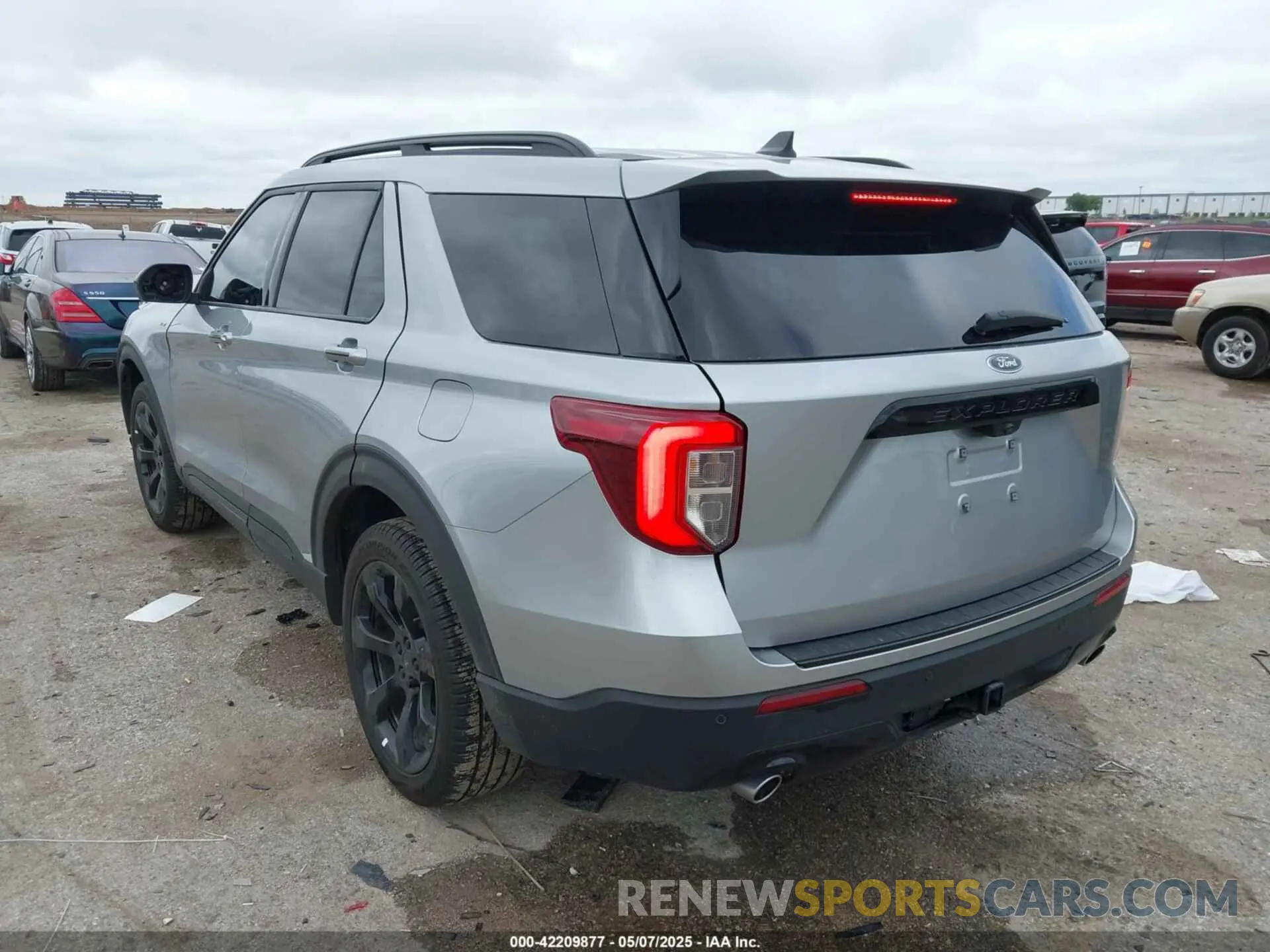 3 Photograph of a damaged car 1FMSK7KH8RGA43788 FORD EXPLORER 2024