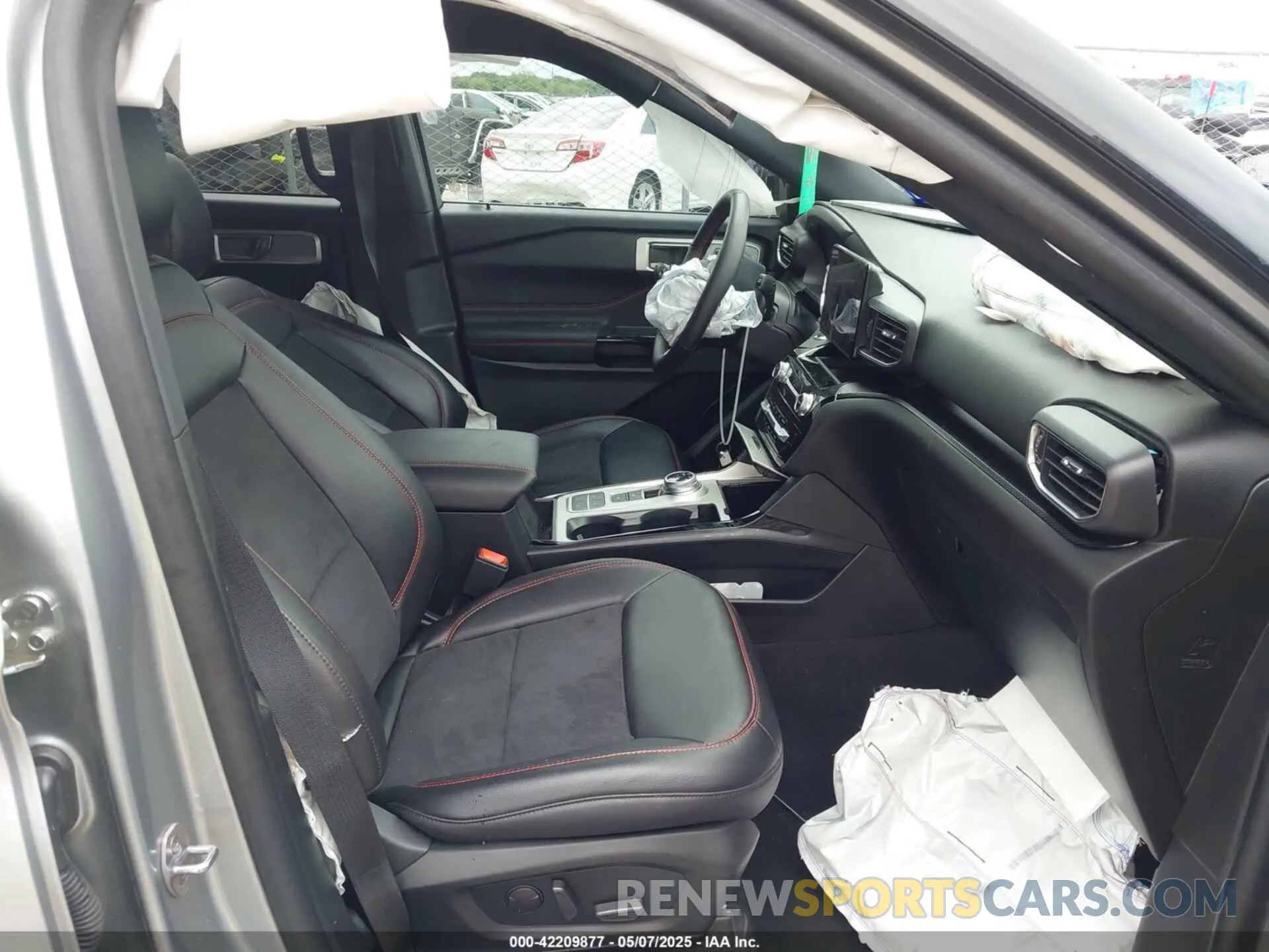 5 Photograph of a damaged car 1FMSK7KH8RGA43788 FORD EXPLORER 2024
