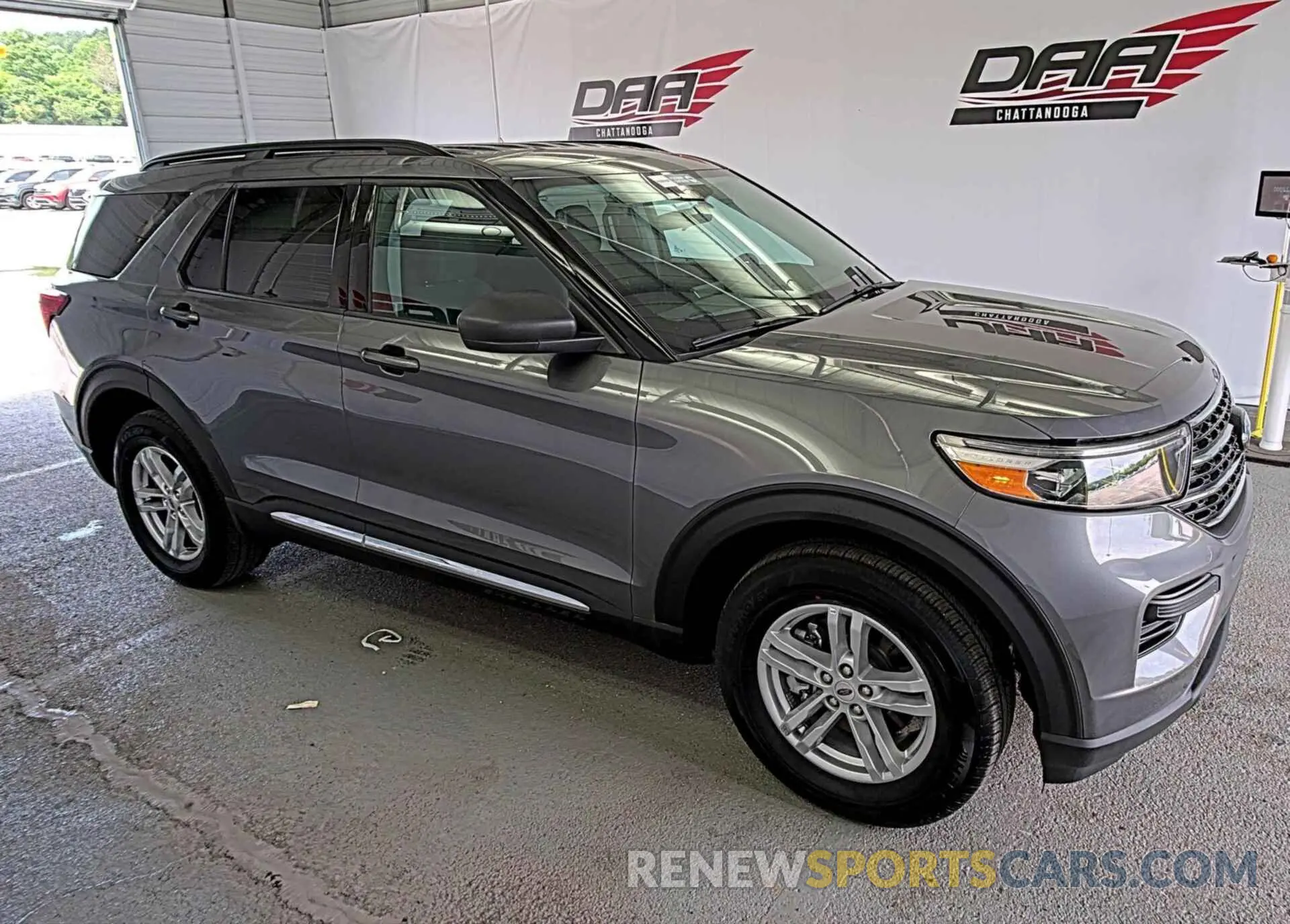 18 Photograph of a damaged car 1FMSK8DH1RGA85609 FORD EXPLORER 2024