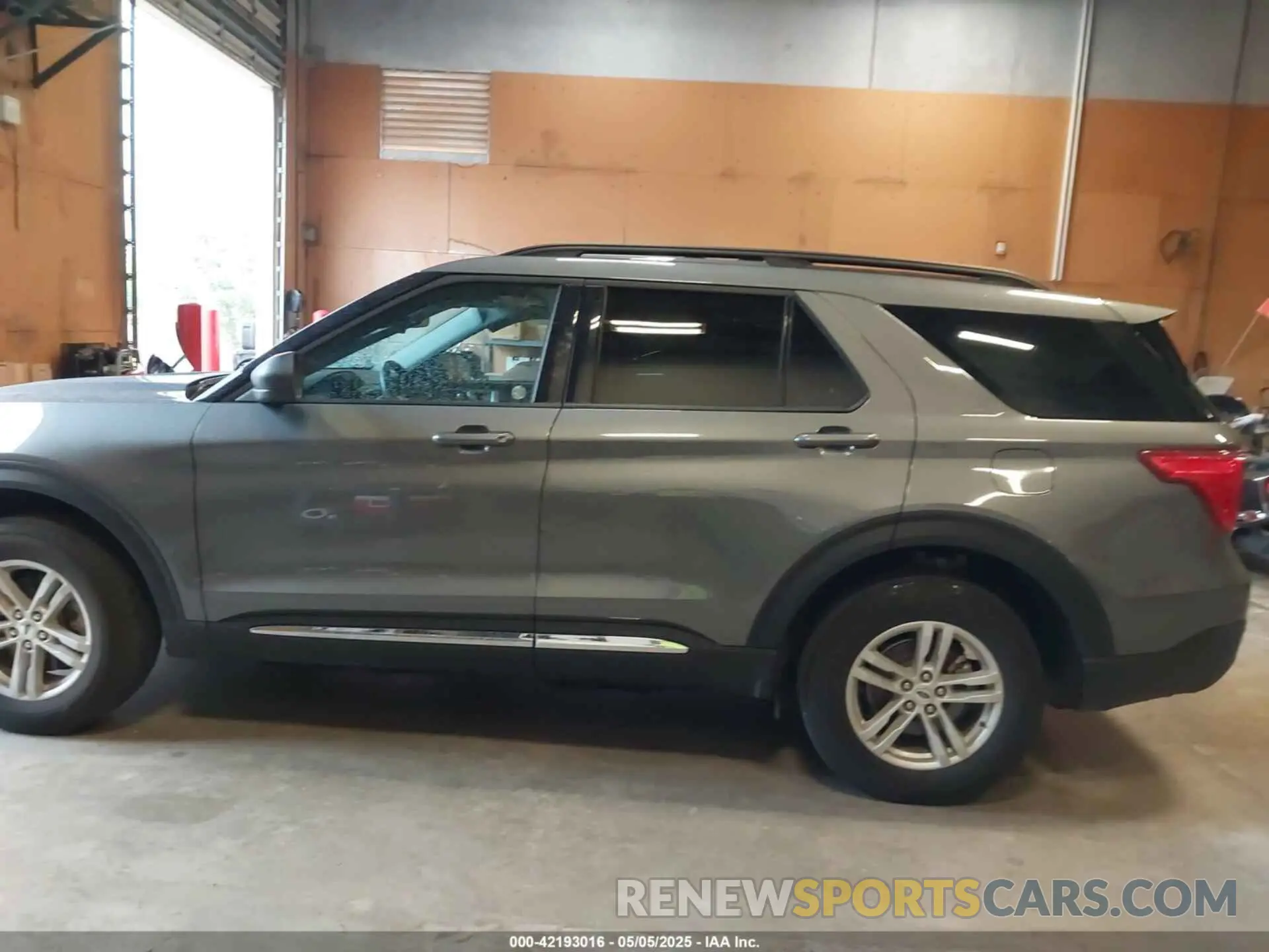 14 Photograph of a damaged car 1FMSK8DH2RGA30120 FORD EXPLORER 2024