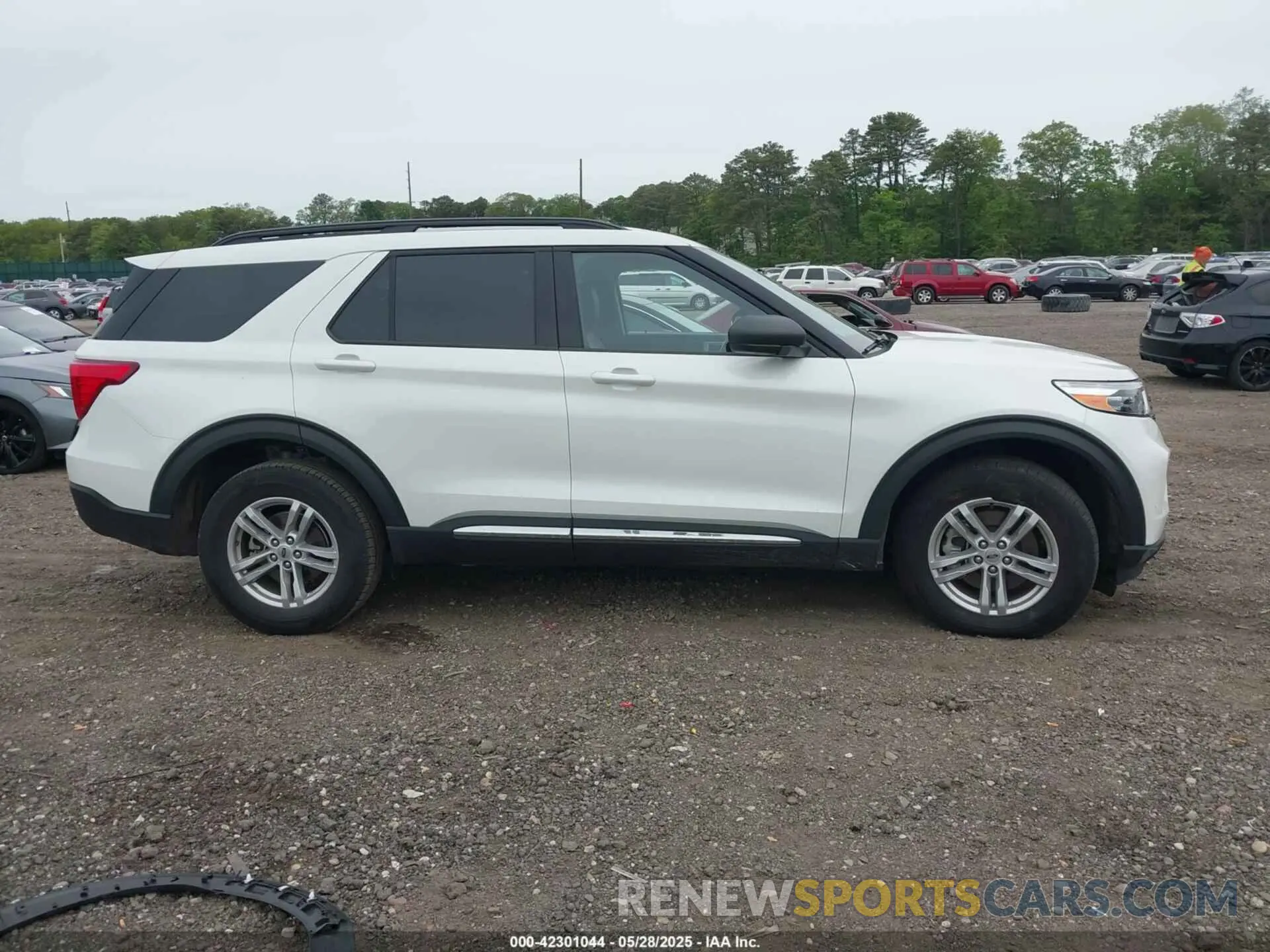 13 Photograph of a damaged car 1FMSK8DH2RGA38721 FORD EXPLORER 2024