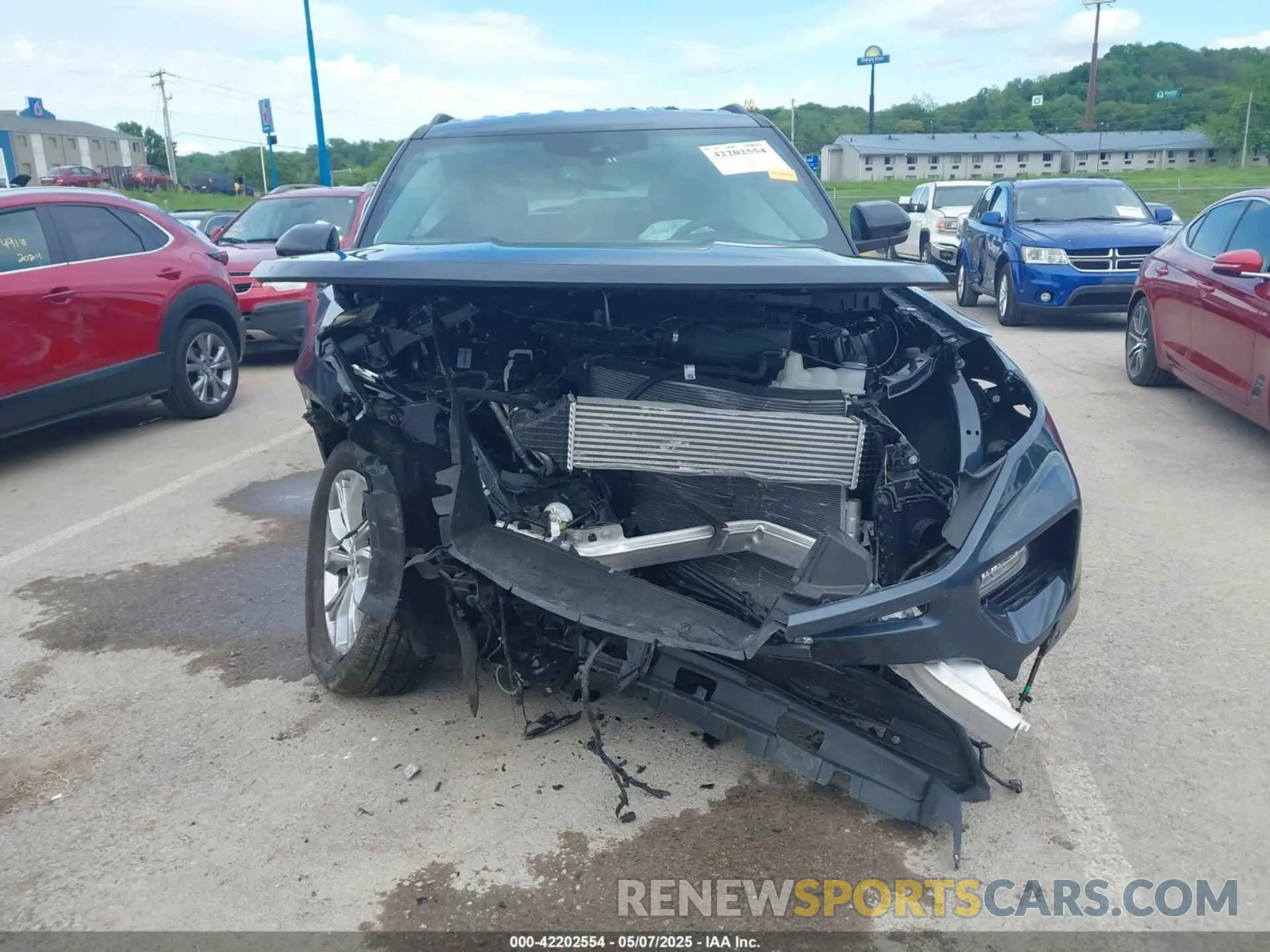11 Photograph of a damaged car 1FMSK8DH7RGA60729 FORD EXPLORER 2024