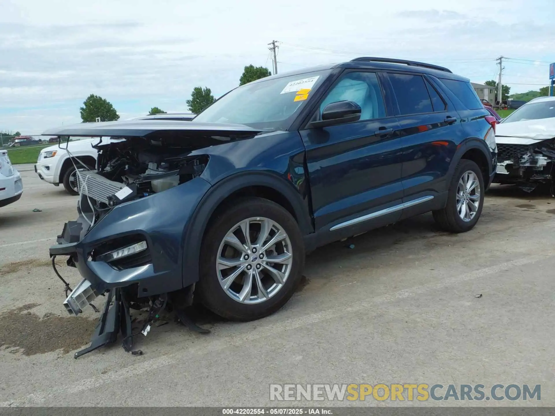 2 Photograph of a damaged car 1FMSK8DH7RGA60729 FORD EXPLORER 2024