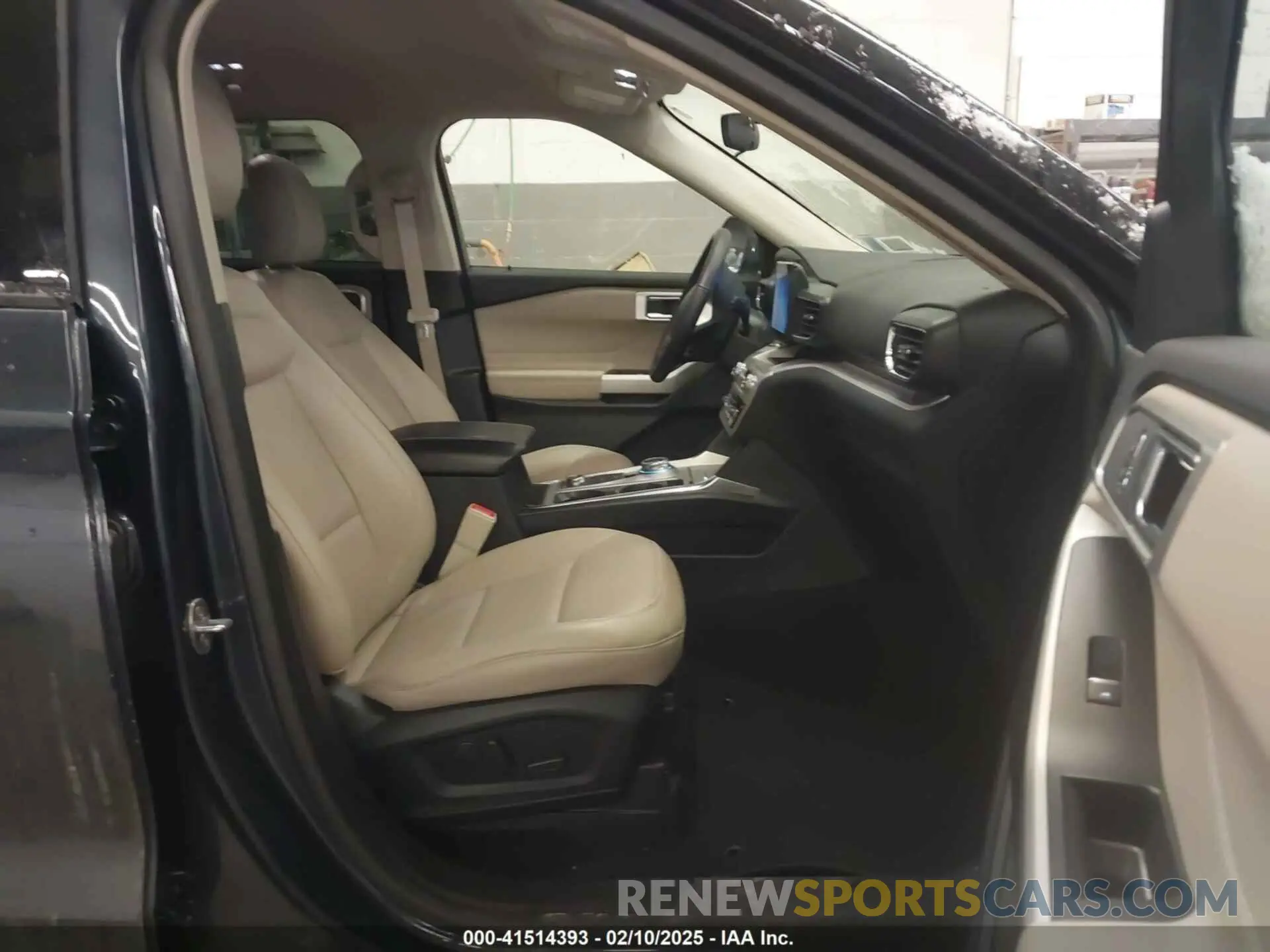 5 Photograph of a damaged car 1FMSK8DH8RGA37587 FORD EXPLORER 2024