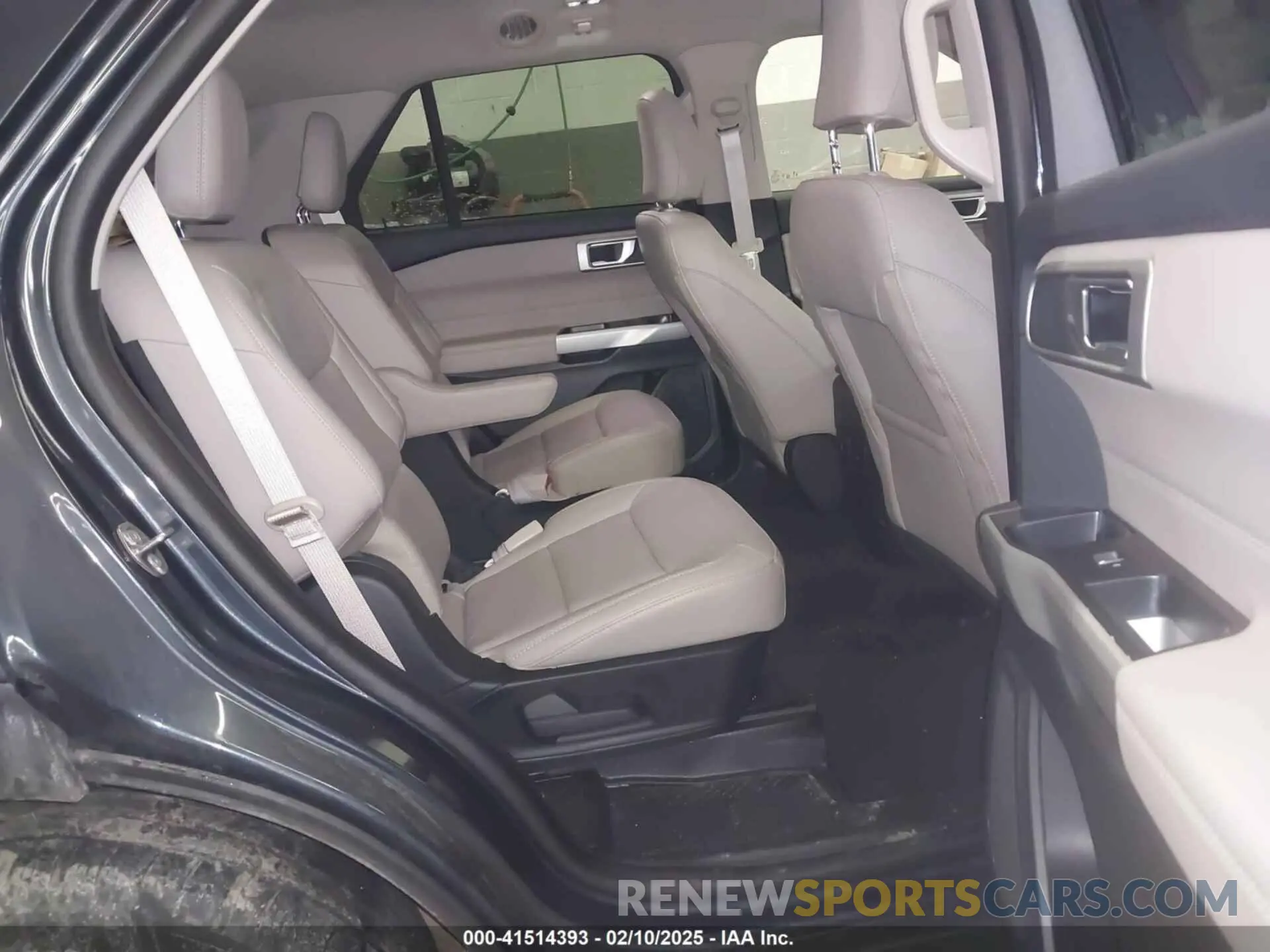 8 Photograph of a damaged car 1FMSK8DH8RGA37587 FORD EXPLORER 2024