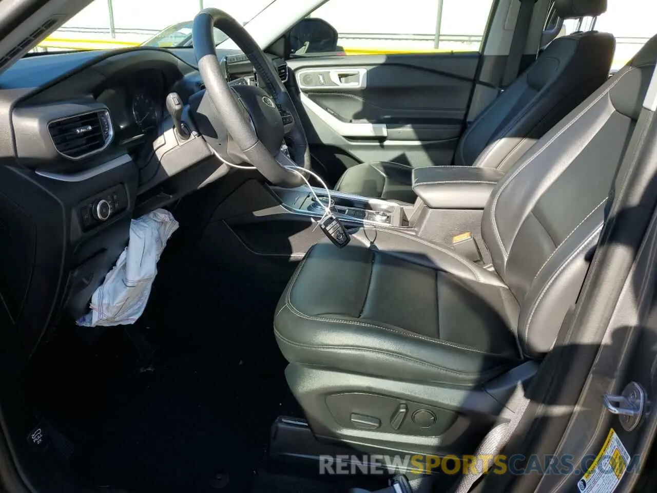 7 Photograph of a damaged car 1FMSK8DHXRGA36702 FORD EXPLORER 2024