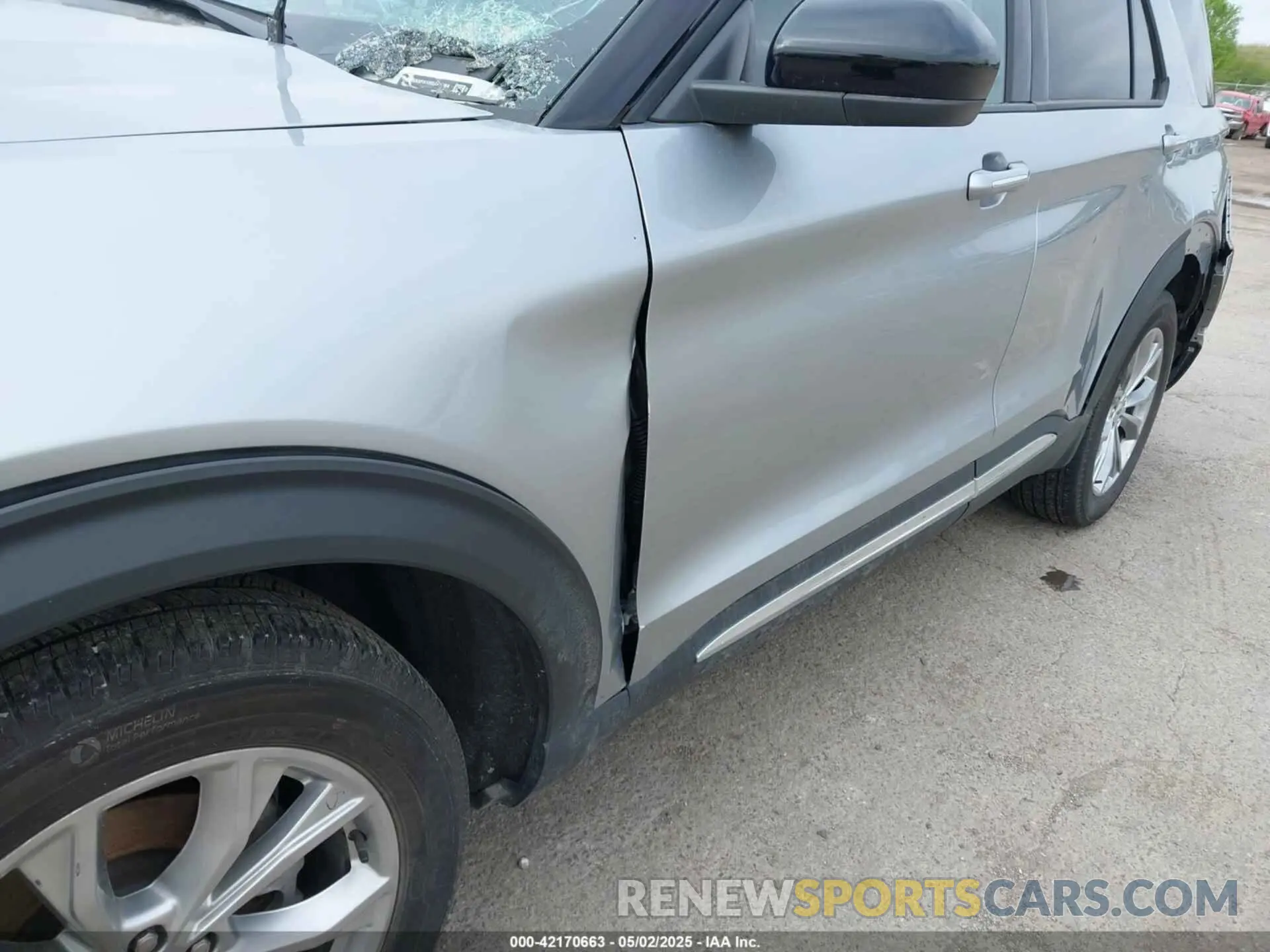 19 Photograph of a damaged car 1FMSK8FH1RGA28064 FORD EXPLORER 2024