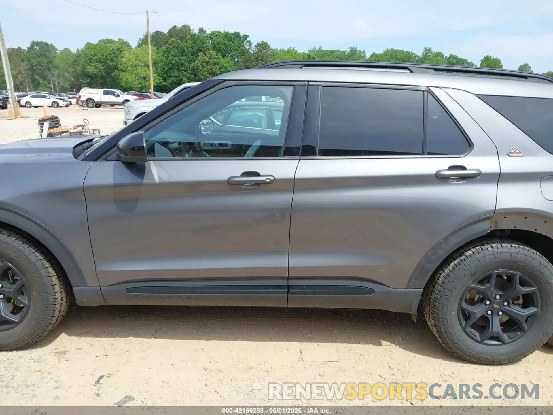 14 Photograph of a damaged car 1FMSK8JH8RGA71792 FORD EXPLORER 2024