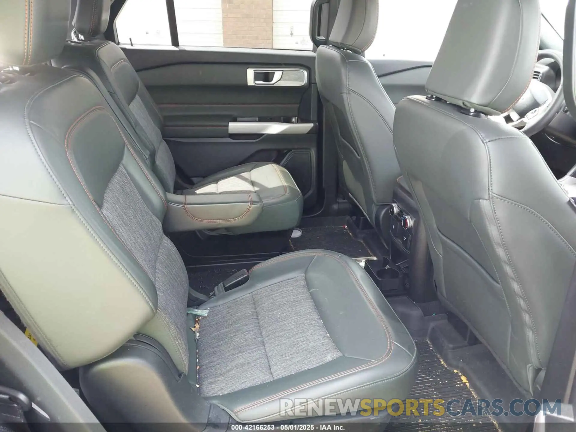 8 Photograph of a damaged car 1FMSK8JH8RGA71792 FORD EXPLORER 2024