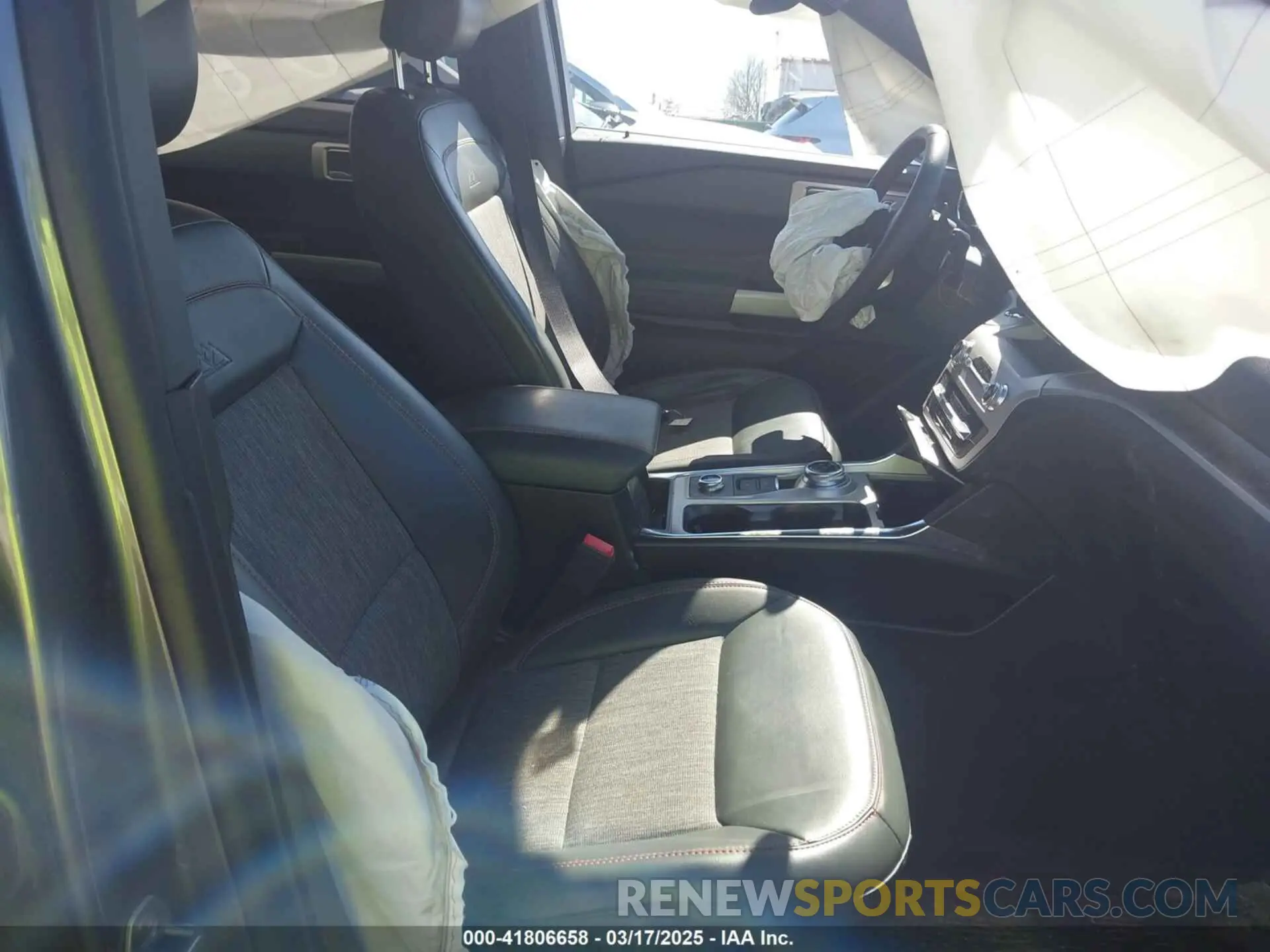 5 Photograph of a damaged car 1FMSK8JH9RGA17966 FORD EXPLORER 2024