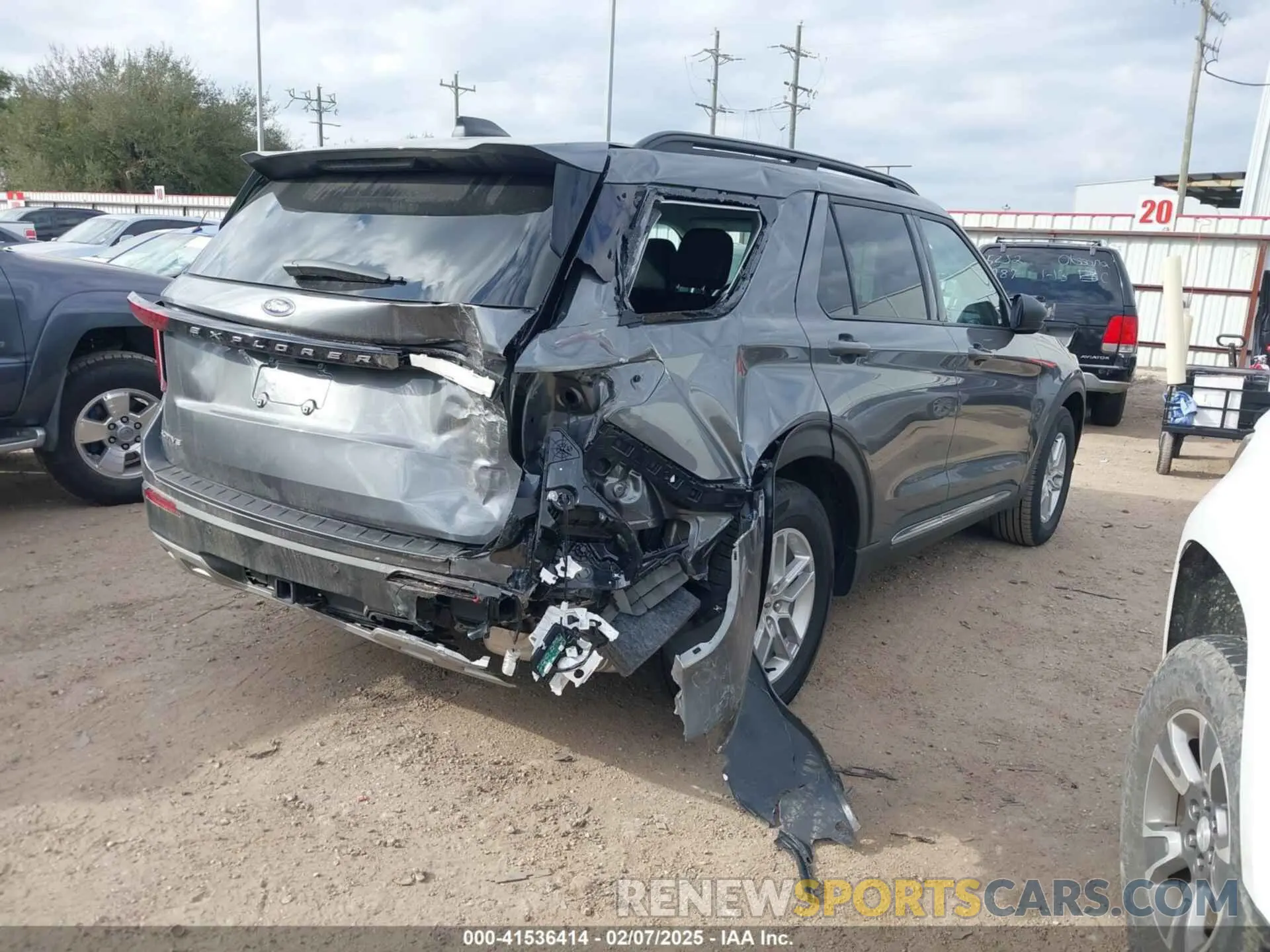 4 Photograph of a damaged car 1FMUK7DH2SGA07588 FORD EXPLORER 2025