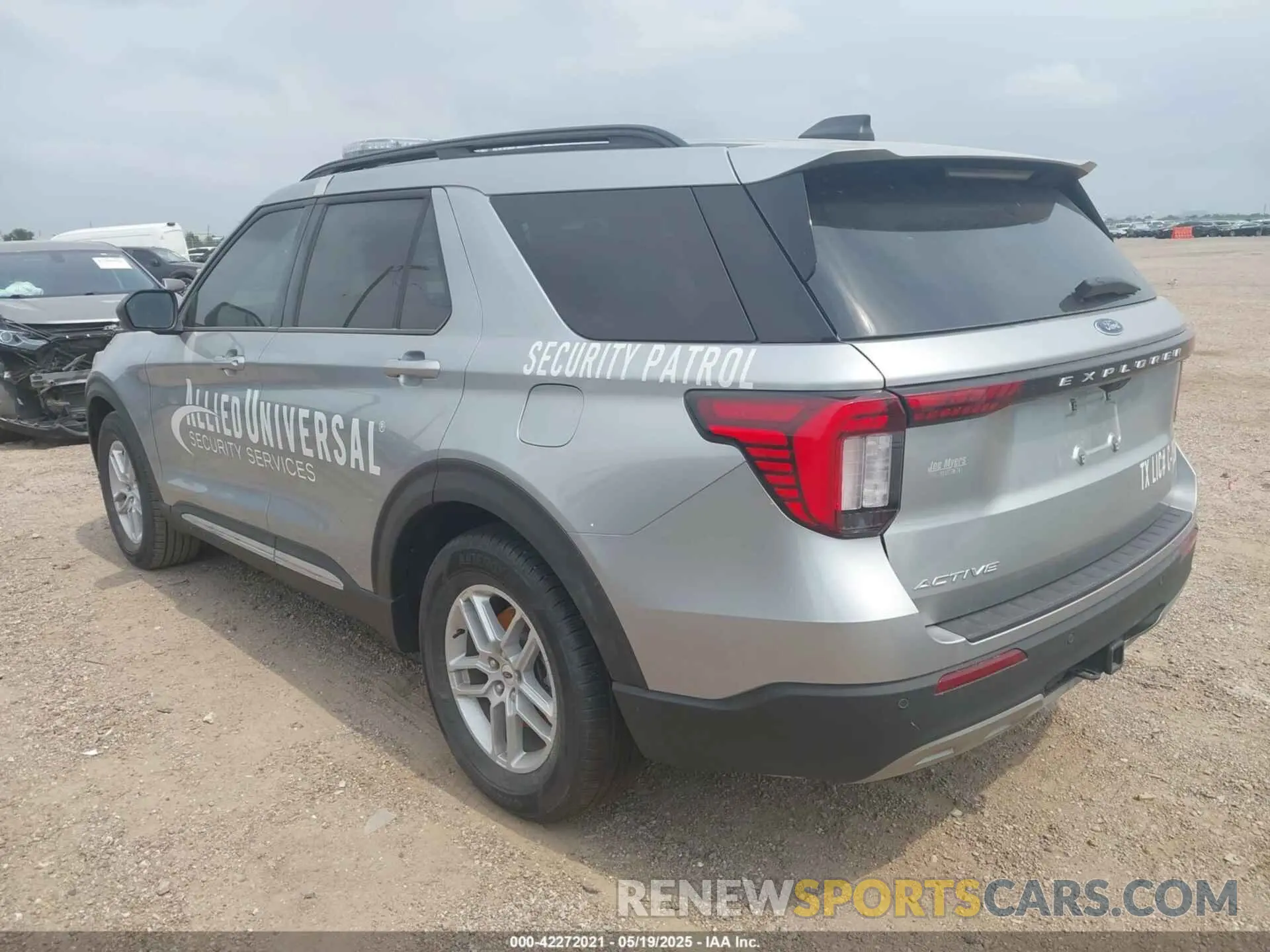 3 Photograph of a damaged car 1FMUK7DH3SGA36727 FORD EXPLORER 2025
