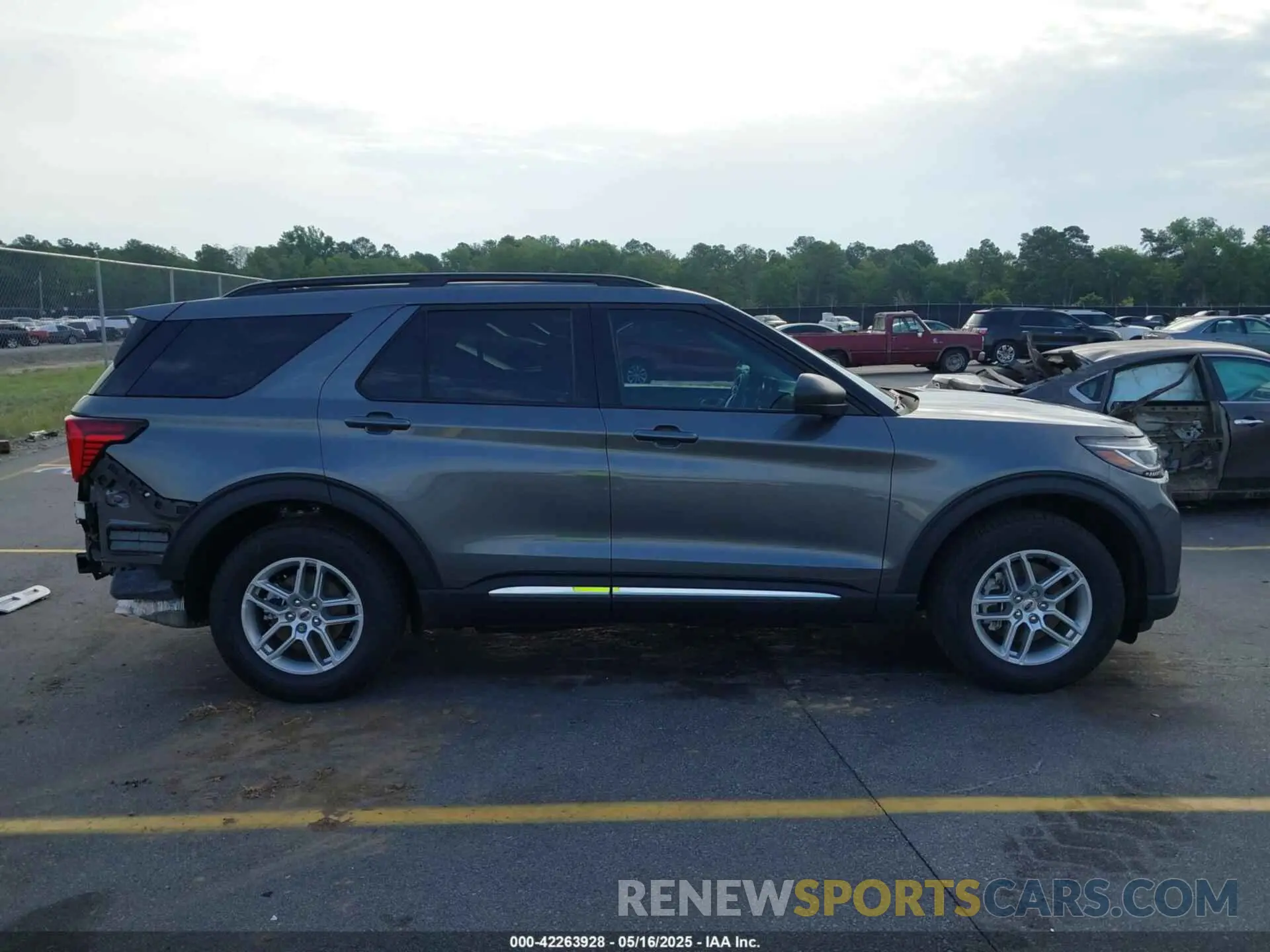 14 Photograph of a damaged car 1FMUK7DH4SGA37188 FORD EXPLORER 2025