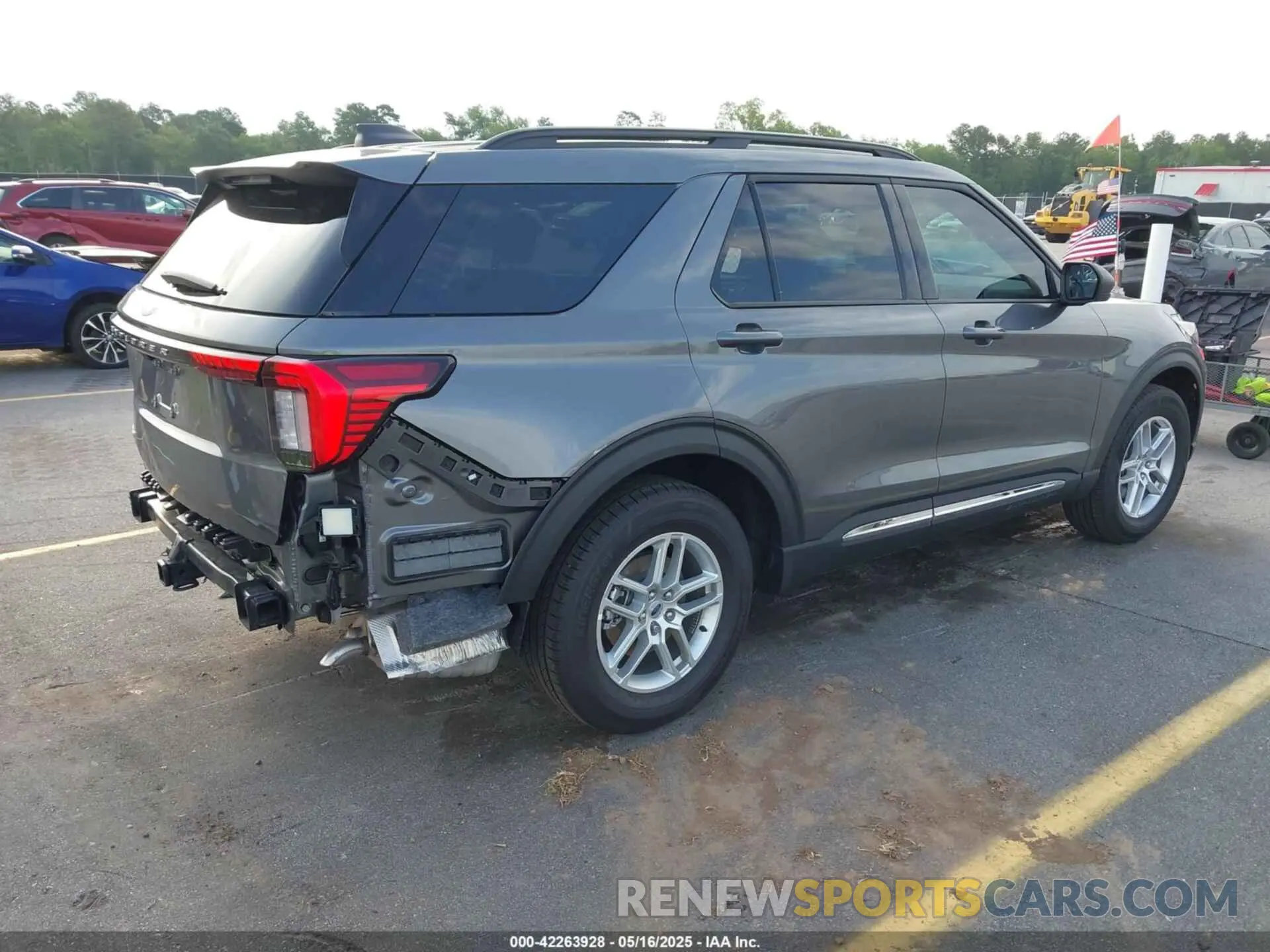4 Photograph of a damaged car 1FMUK7DH4SGA37188 FORD EXPLORER 2025