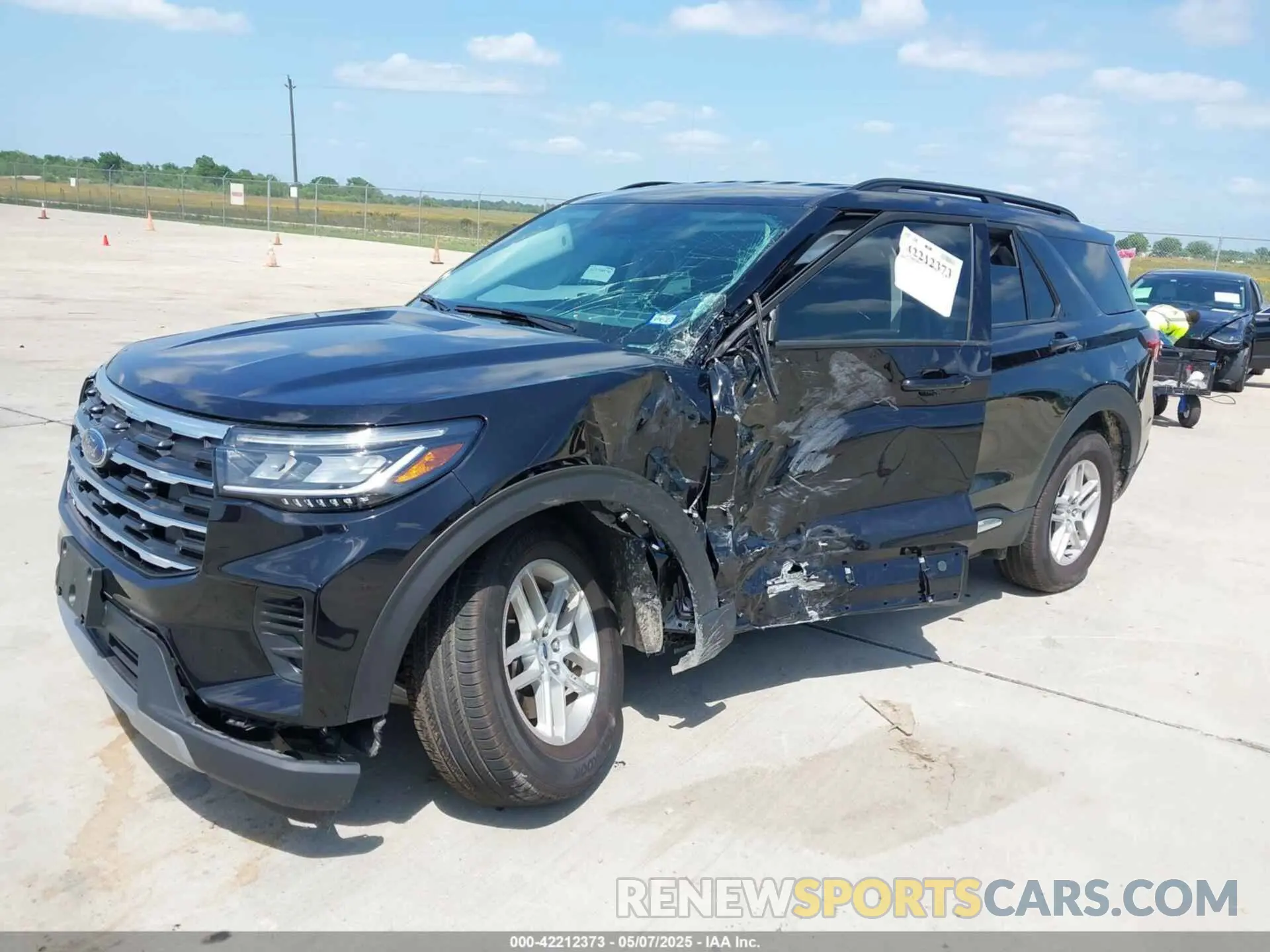 2 Photograph of a damaged car 1FMUK7DH4SGA60289 FORD EXPLORER 2025