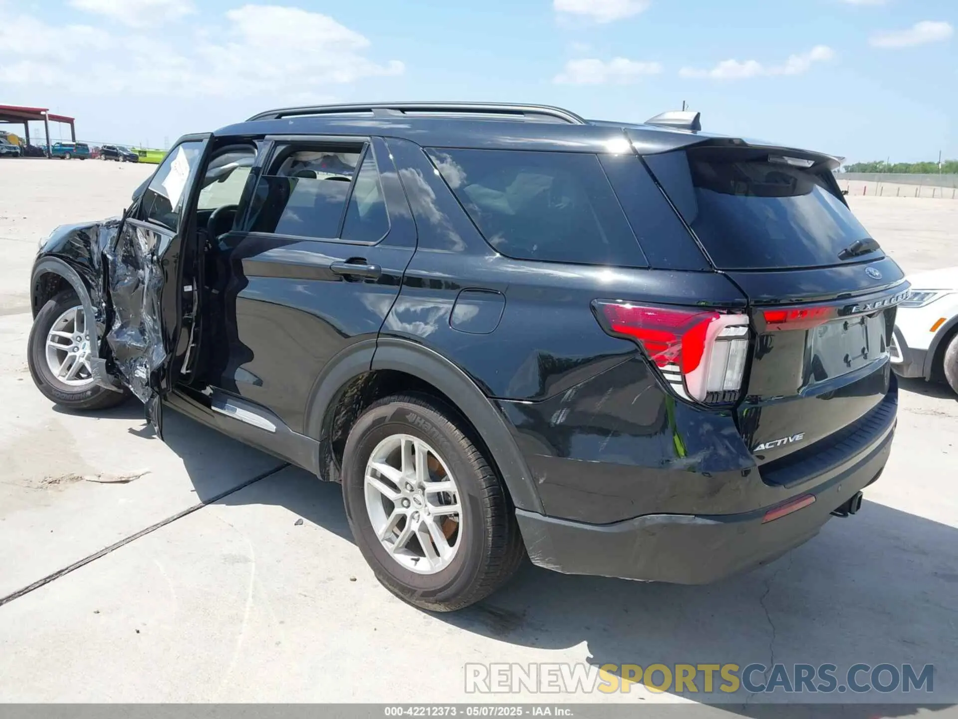 3 Photograph of a damaged car 1FMUK7DH4SGA60289 FORD EXPLORER 2025