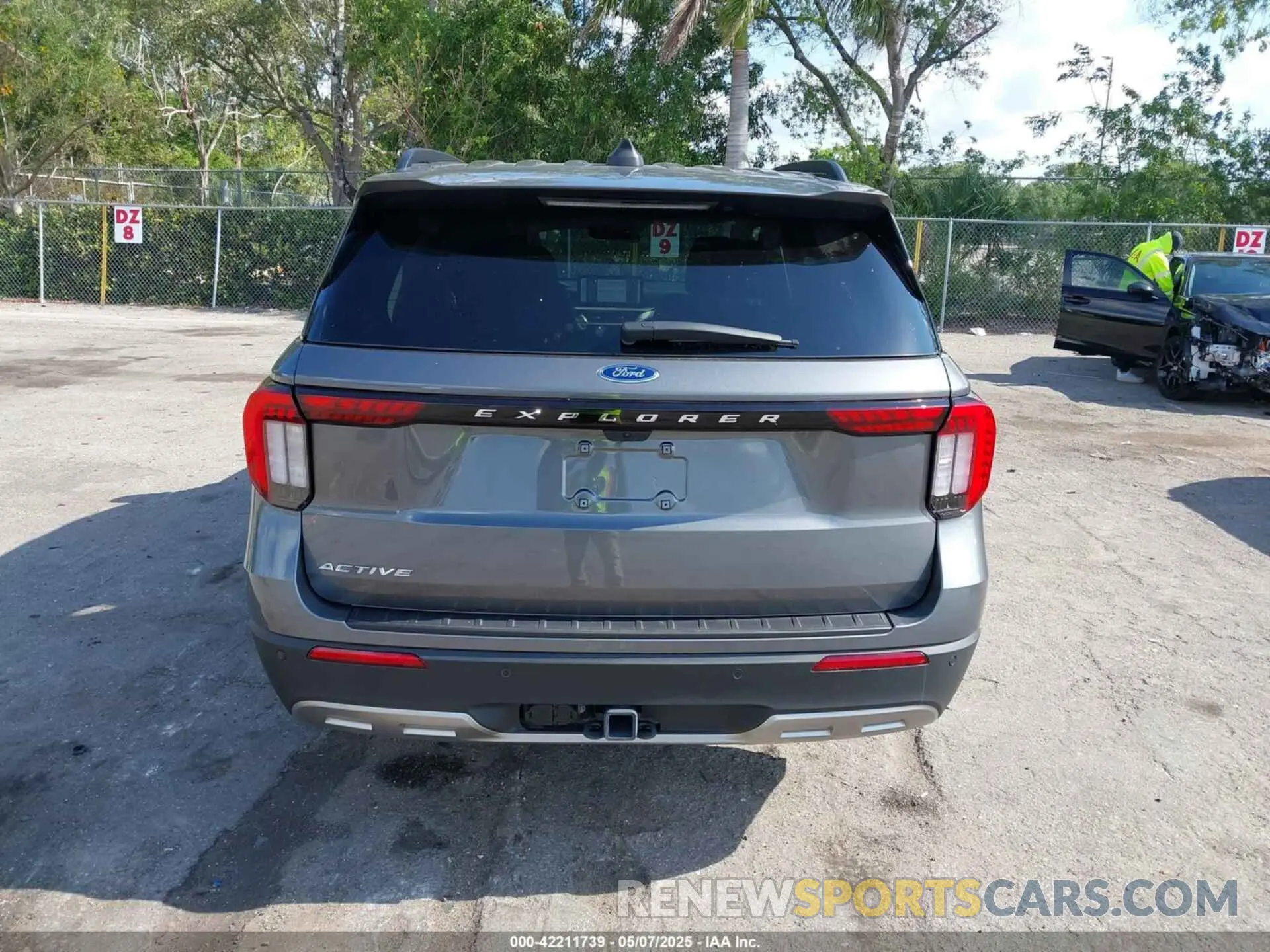 16 Photograph of a damaged car 1FMUK7DH7SGA49643 FORD EXPLORER 2025