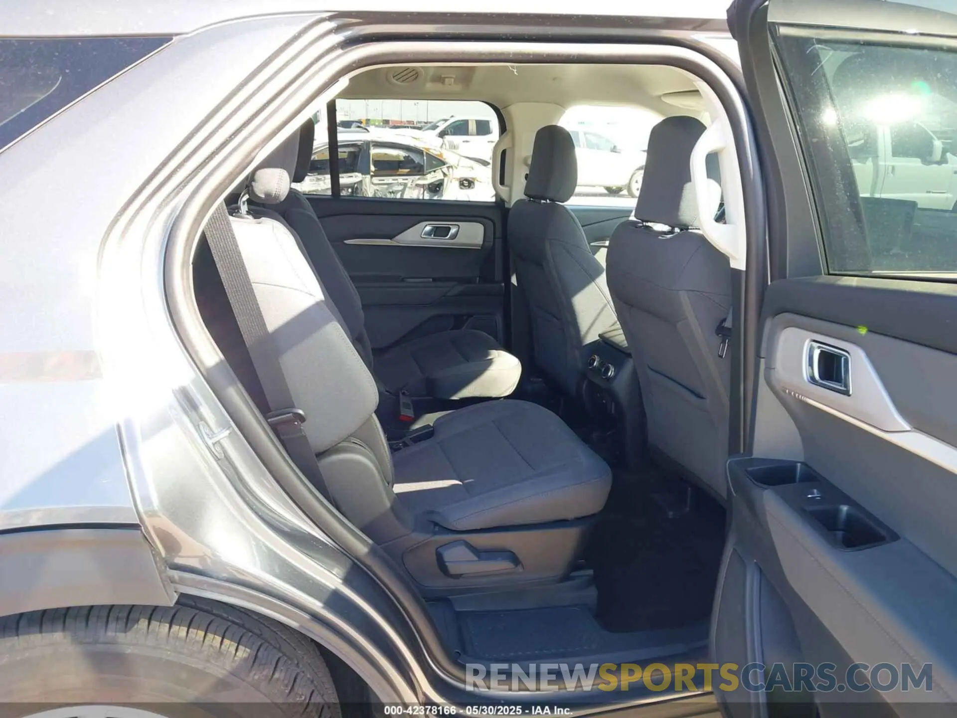 8 Photograph of a damaged car 1FMUK7DH9SGB16257 FORD EXPLORER 2025