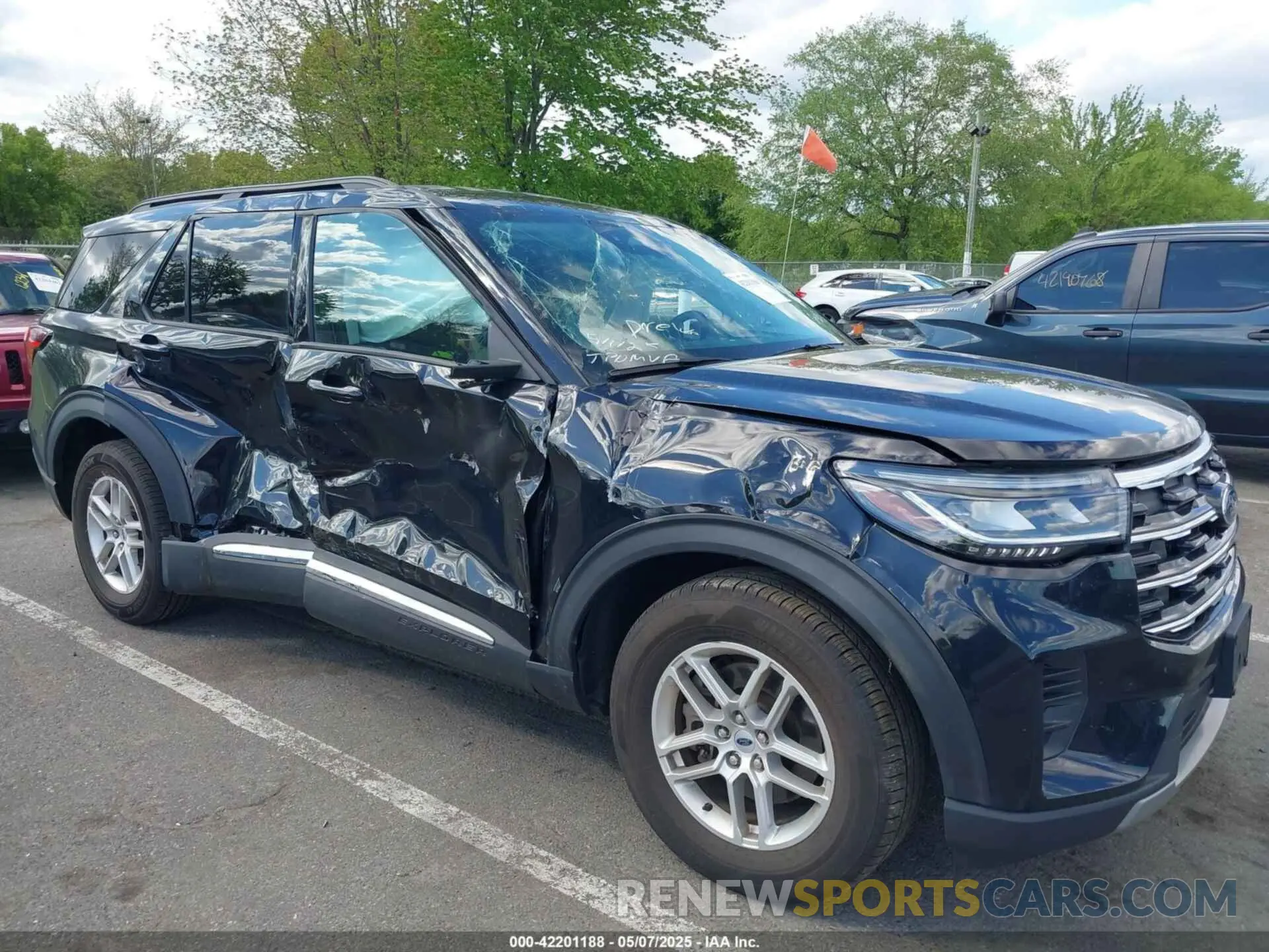 6 Photograph of a damaged car 1FMUK8DH0SGA20801 FORD EXPLORER 2025