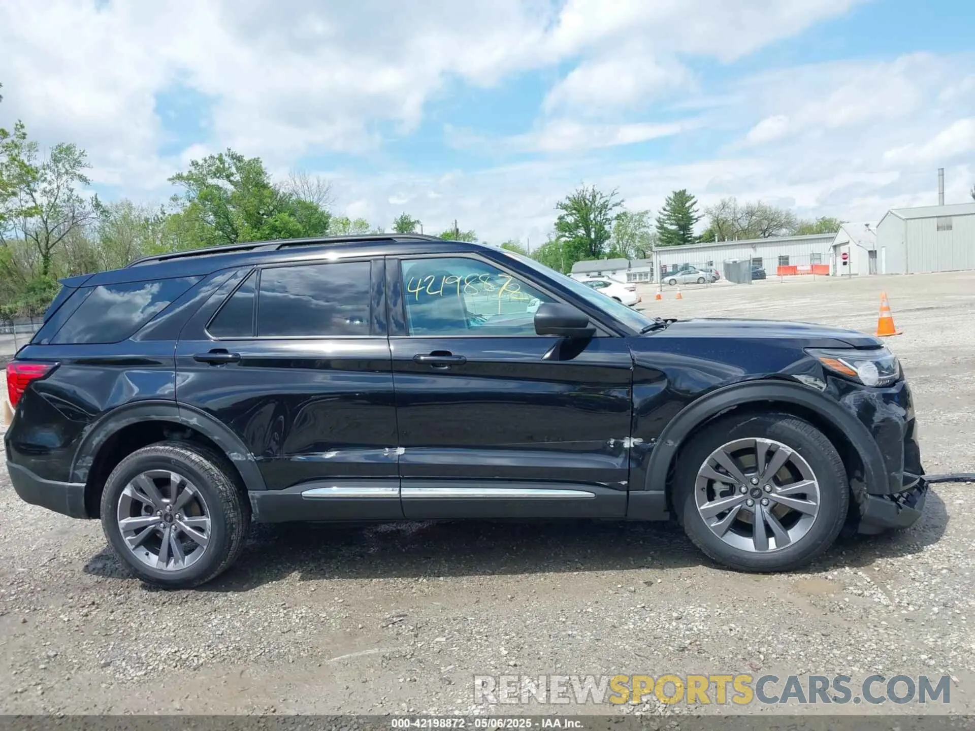 14 Photograph of a damaged car 1FMUK8DH8SGB17695 FORD EXPLORER 2025