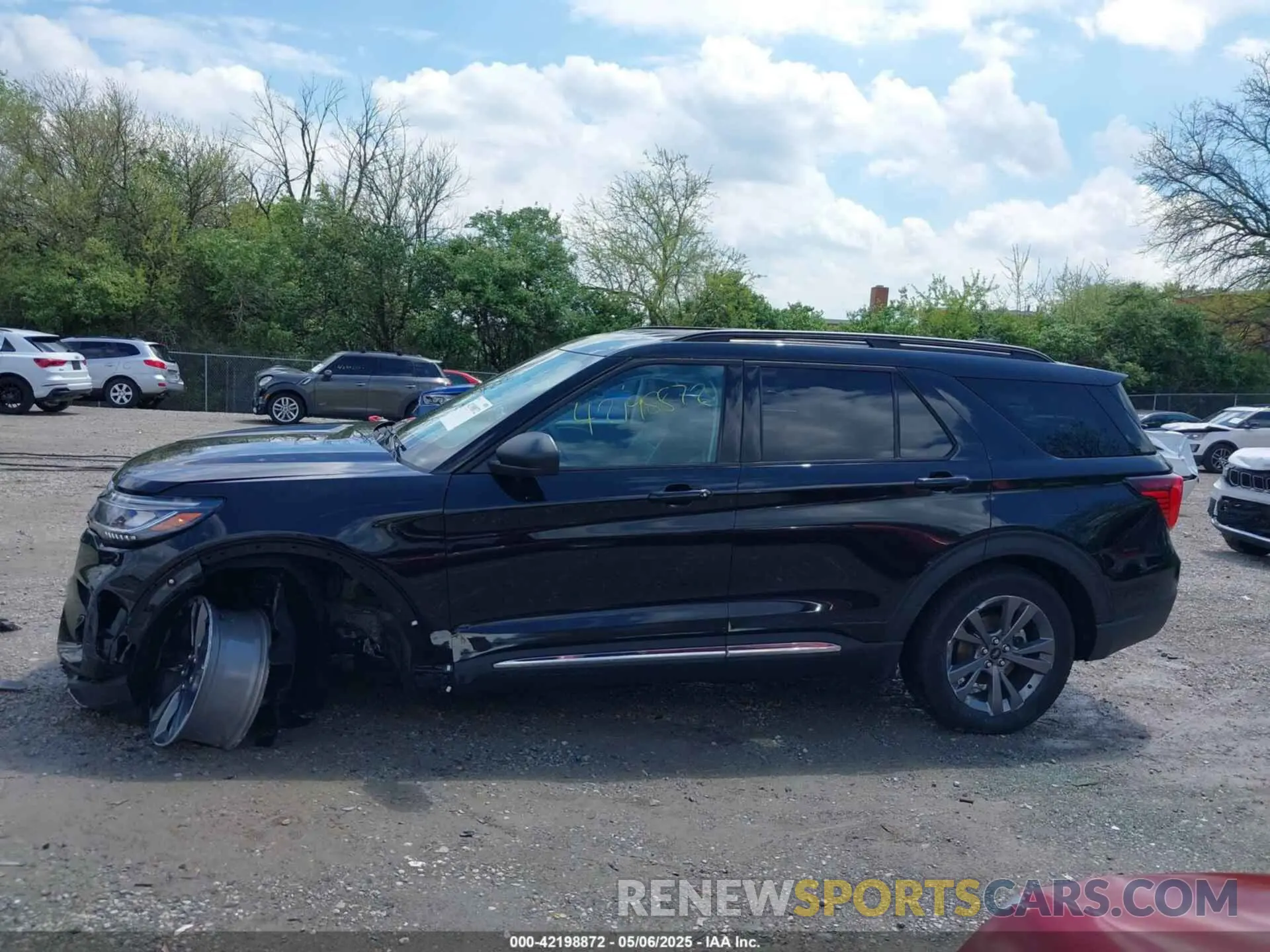 15 Photograph of a damaged car 1FMUK8DH8SGB17695 FORD EXPLORER 2025