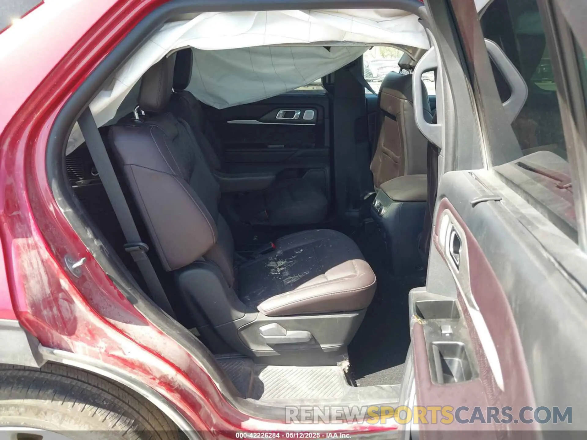 8 Photograph of a damaged car 1FMUK8HH9SGA53435 FORD EXPLORER 2025