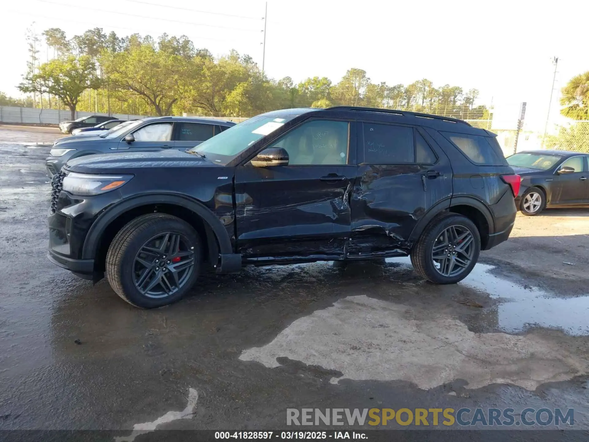 14 Photograph of a damaged car 1FMUK8KH3SGB38702 FORD EXPLORER 2025