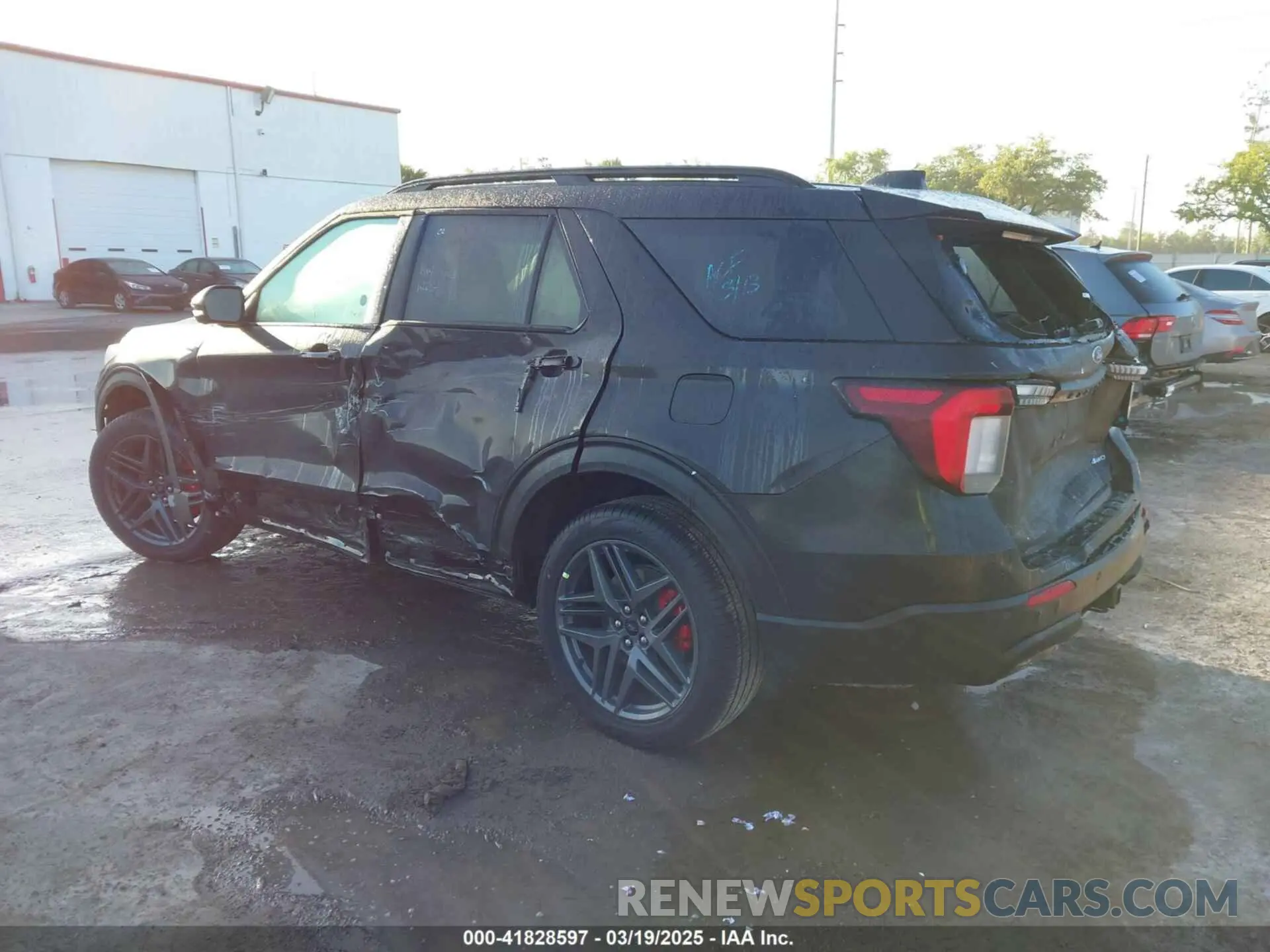 6 Photograph of a damaged car 1FMUK8KH3SGB38702 FORD EXPLORER 2025