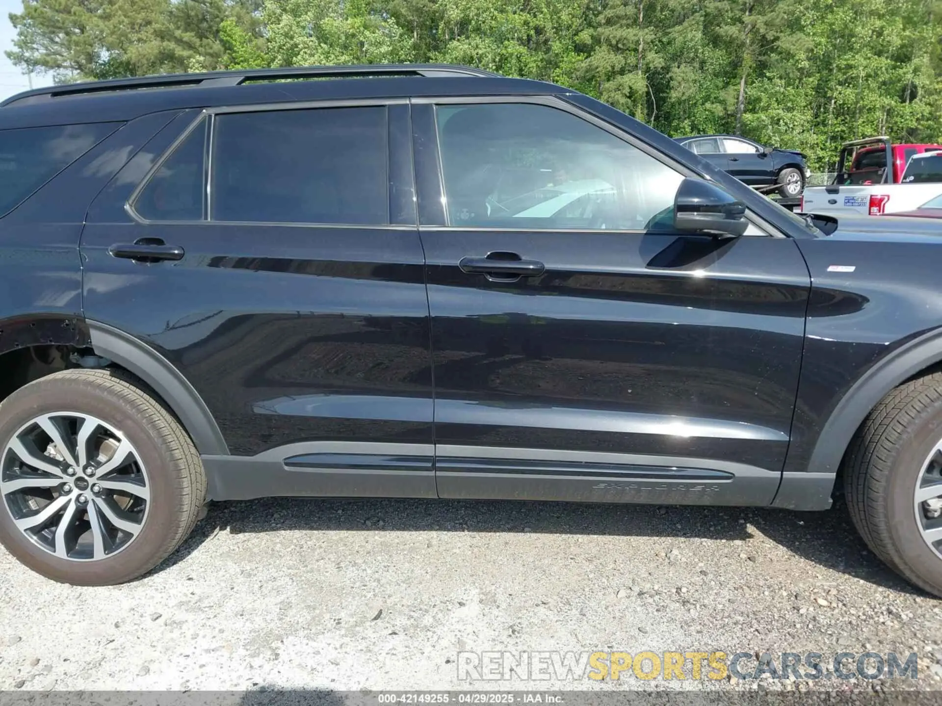 14 Photograph of a damaged car 1FMUK8KH4SGA70359 FORD EXPLORER 2025