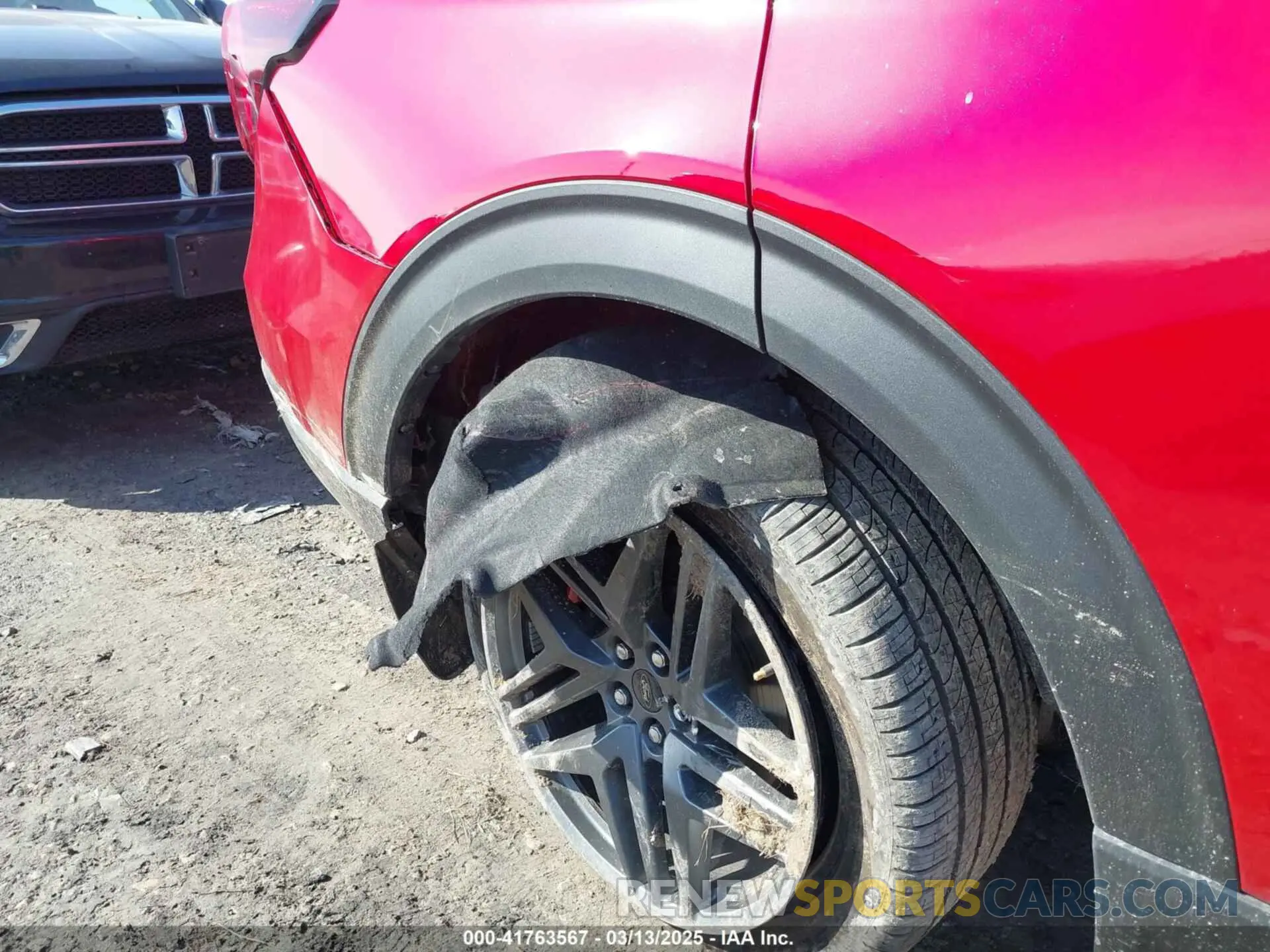 18 Photograph of a damaged car 1FMUK8KH4SGB24923 FORD EXPLORER 2025