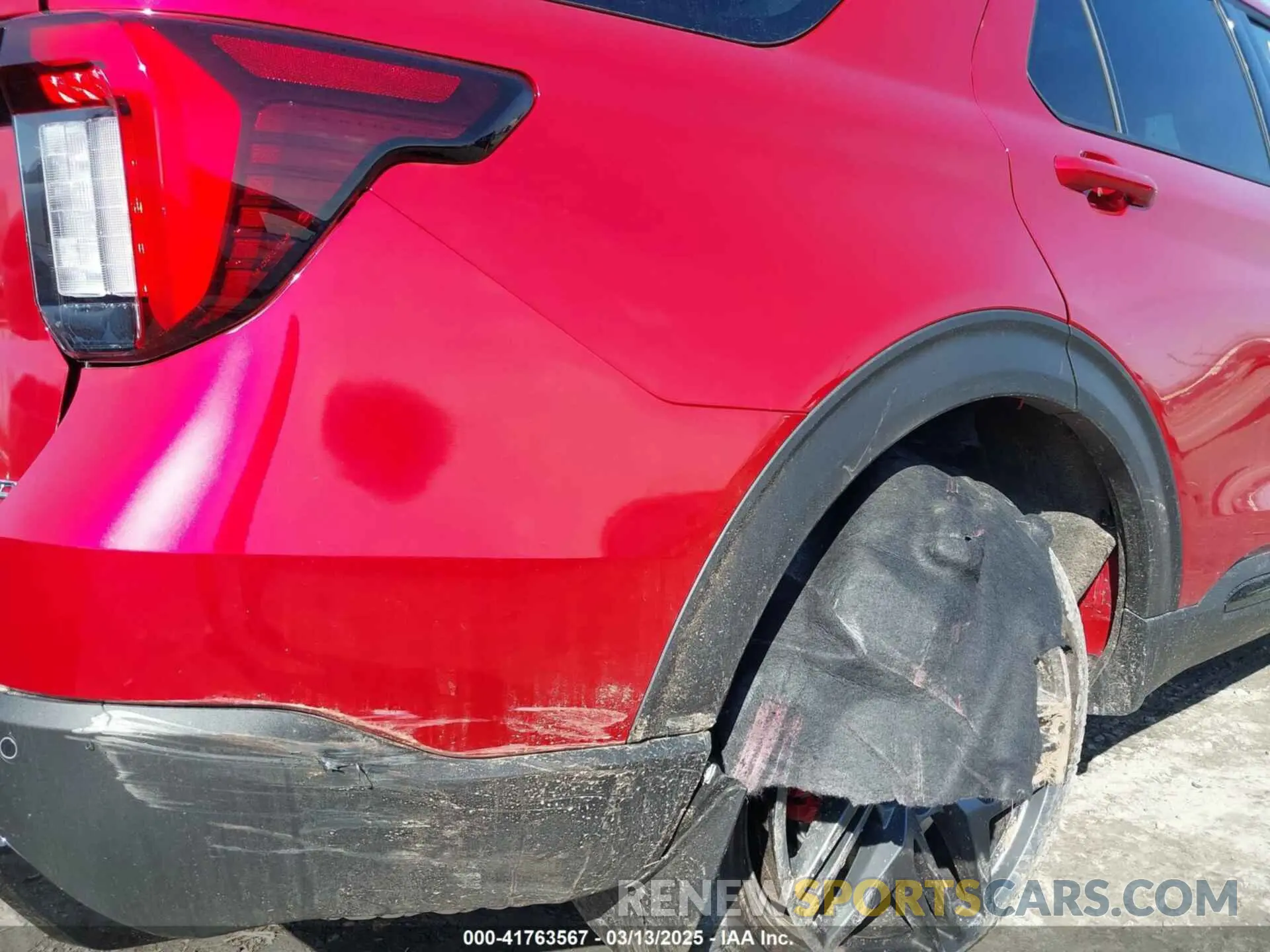 19 Photograph of a damaged car 1FMUK8KH4SGB24923 FORD EXPLORER 2025