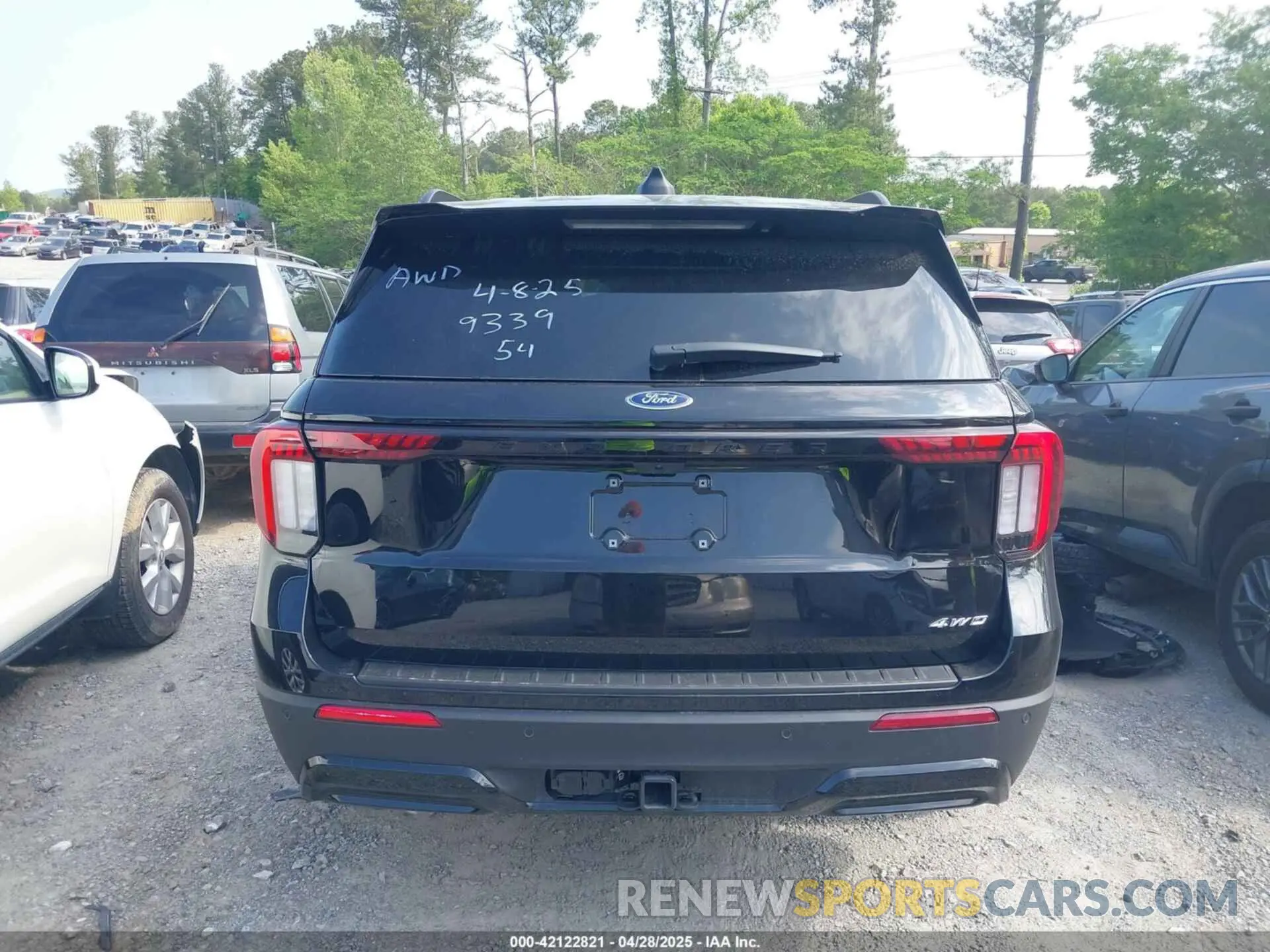 15 Photograph of a damaged car 1FMUK8KH4SGB39339 FORD EXPLORER 2025