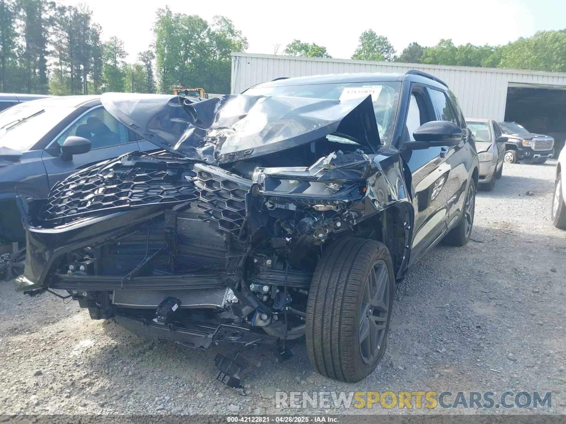 2 Photograph of a damaged car 1FMUK8KH4SGB39339 FORD EXPLORER 2025