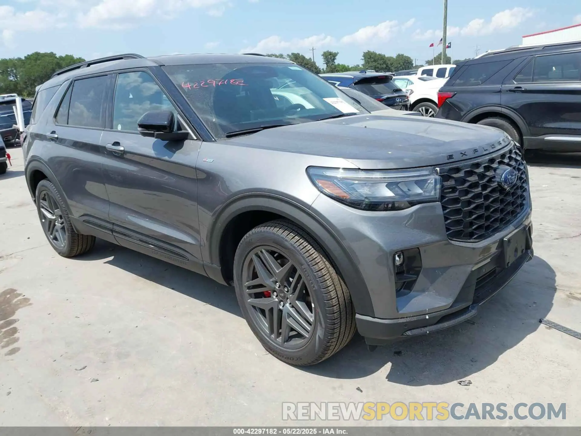1 Photograph of a damaged car 1FMUK8KH7SGB65580 FORD EXPLORER 2025