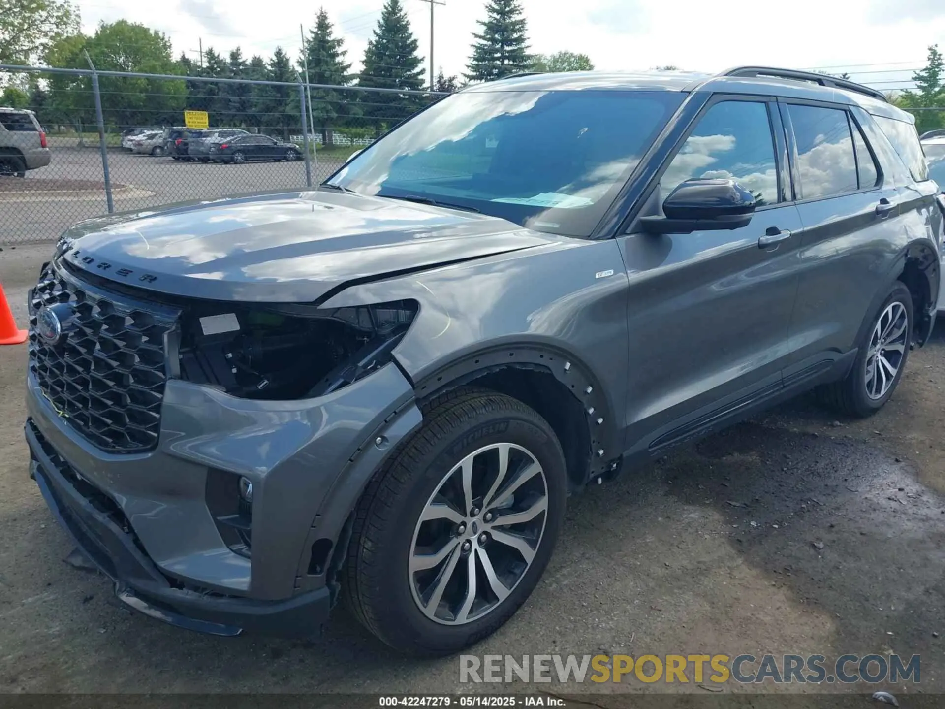 2 Photograph of a damaged car 1FMUK8KH9SGB29518 FORD EXPLORER 2025