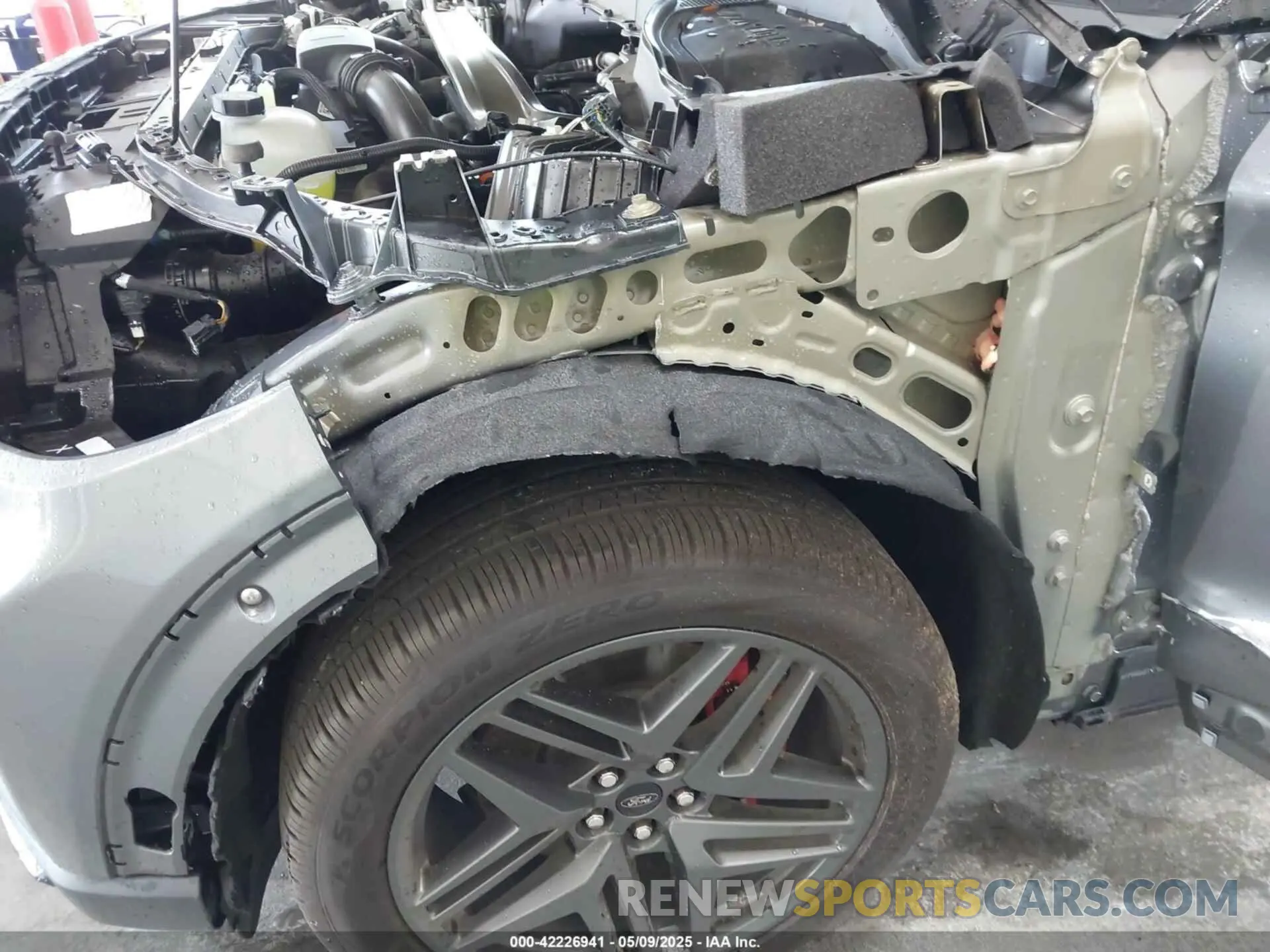 6 Photograph of a damaged car 1FMWK8GC1SGB17160 FORD EXPLORER 2025