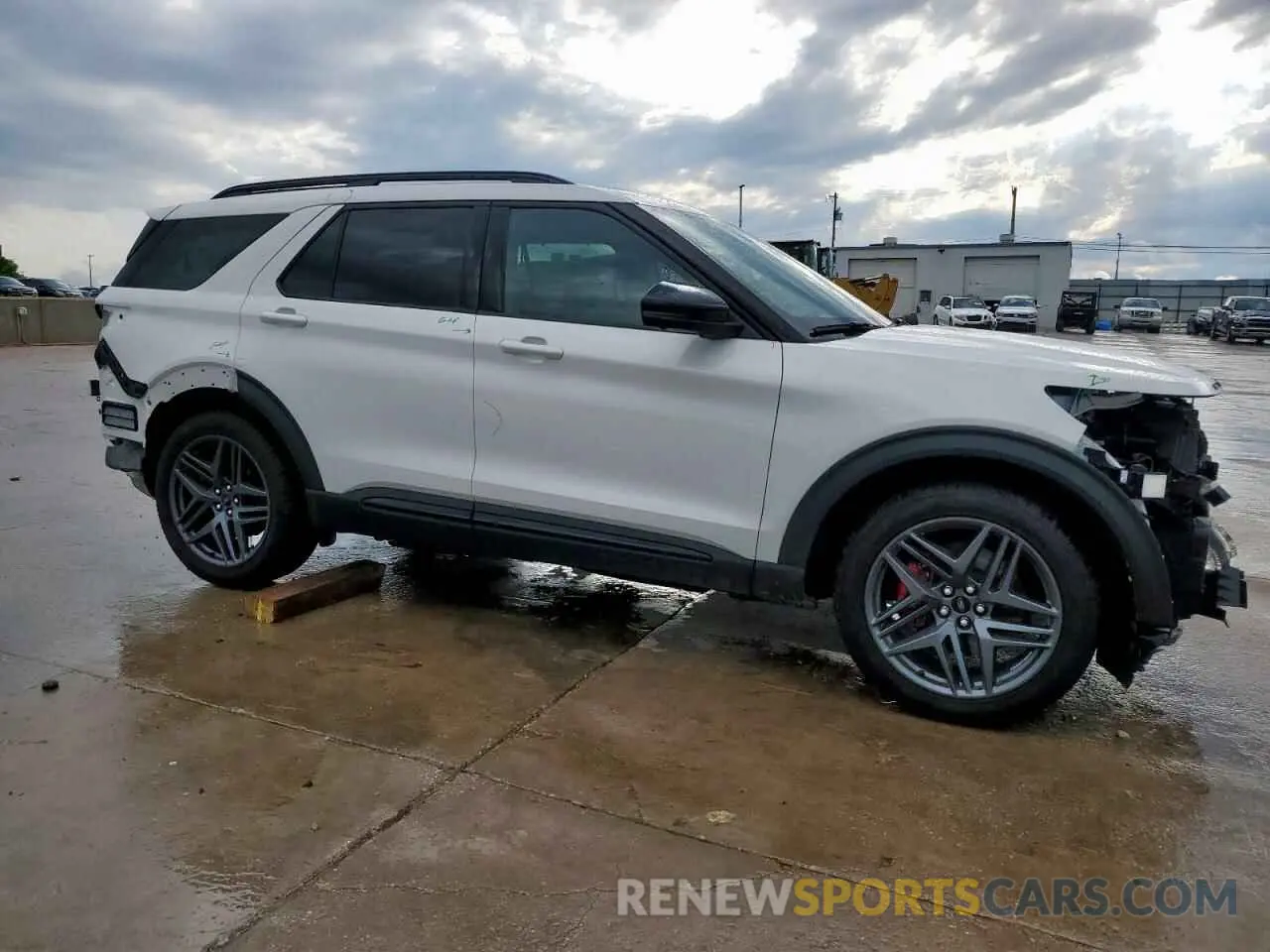 4 Photograph of a damaged car 1FMWK8GC2SGA92267 FORD EXPLORER 2025