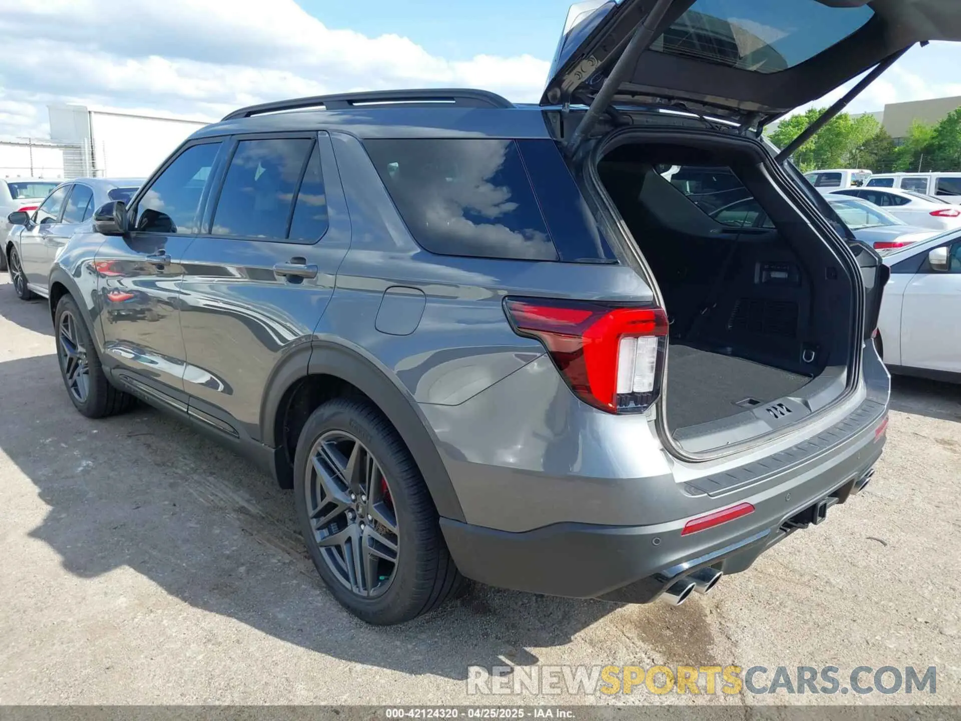 3 Photograph of a damaged car 1FMWK8GC2SGB01727 FORD EXPLORER 2025
