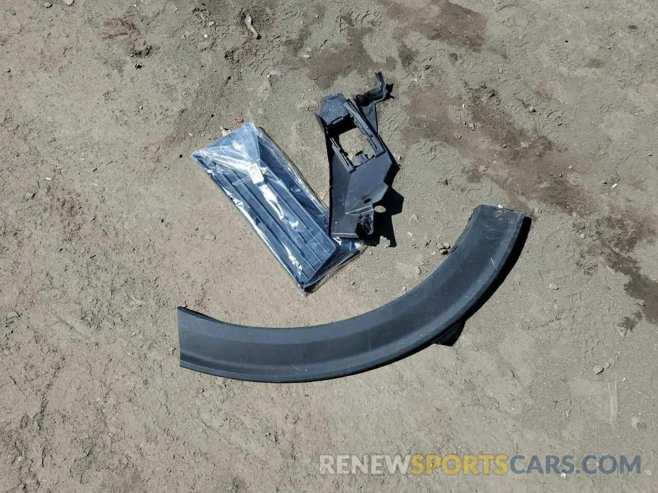 13 Photograph of a damaged car 1FMWK8GC7SGA47177 FORD EXPLORER 2025