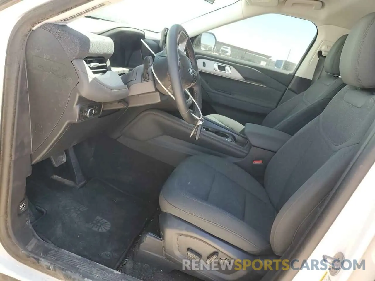 7 Photograph of a damaged car 1FMUK7DH1SGA05685 FORD EXPLORER A 2025