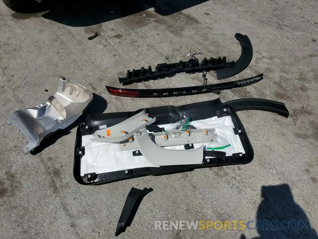 13 Photograph of a damaged car 1FMUK7DH2SGA47461 FORD EXPLORER A 2025