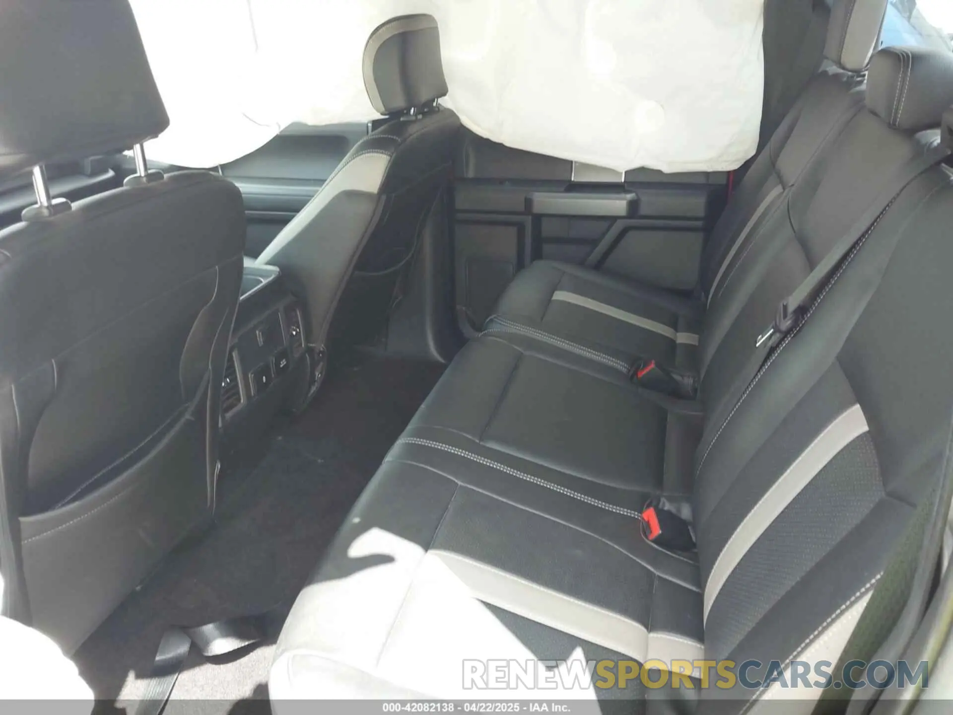 8 Photograph of a damaged car 1FTEW1C41KKE29034 FORD F-150 2019