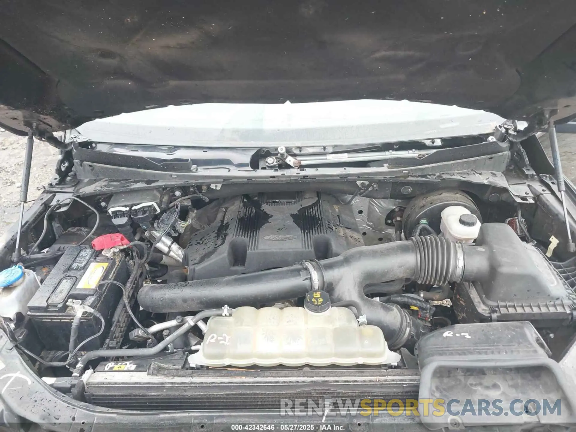 10 Photograph of a damaged car 1FTEW1C43KFC10164 FORD F-150 2019