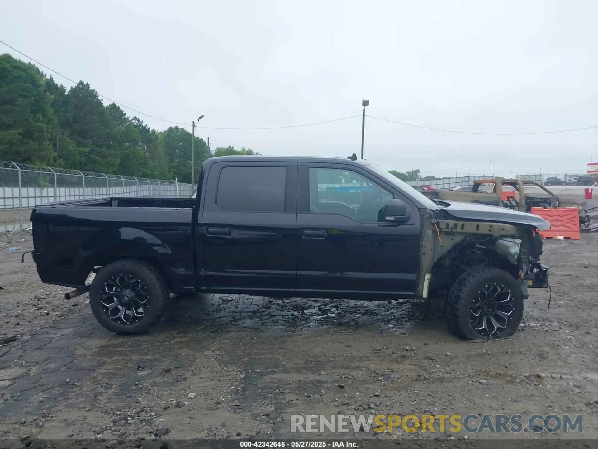 14 Photograph of a damaged car 1FTEW1C43KFC10164 FORD F-150 2019