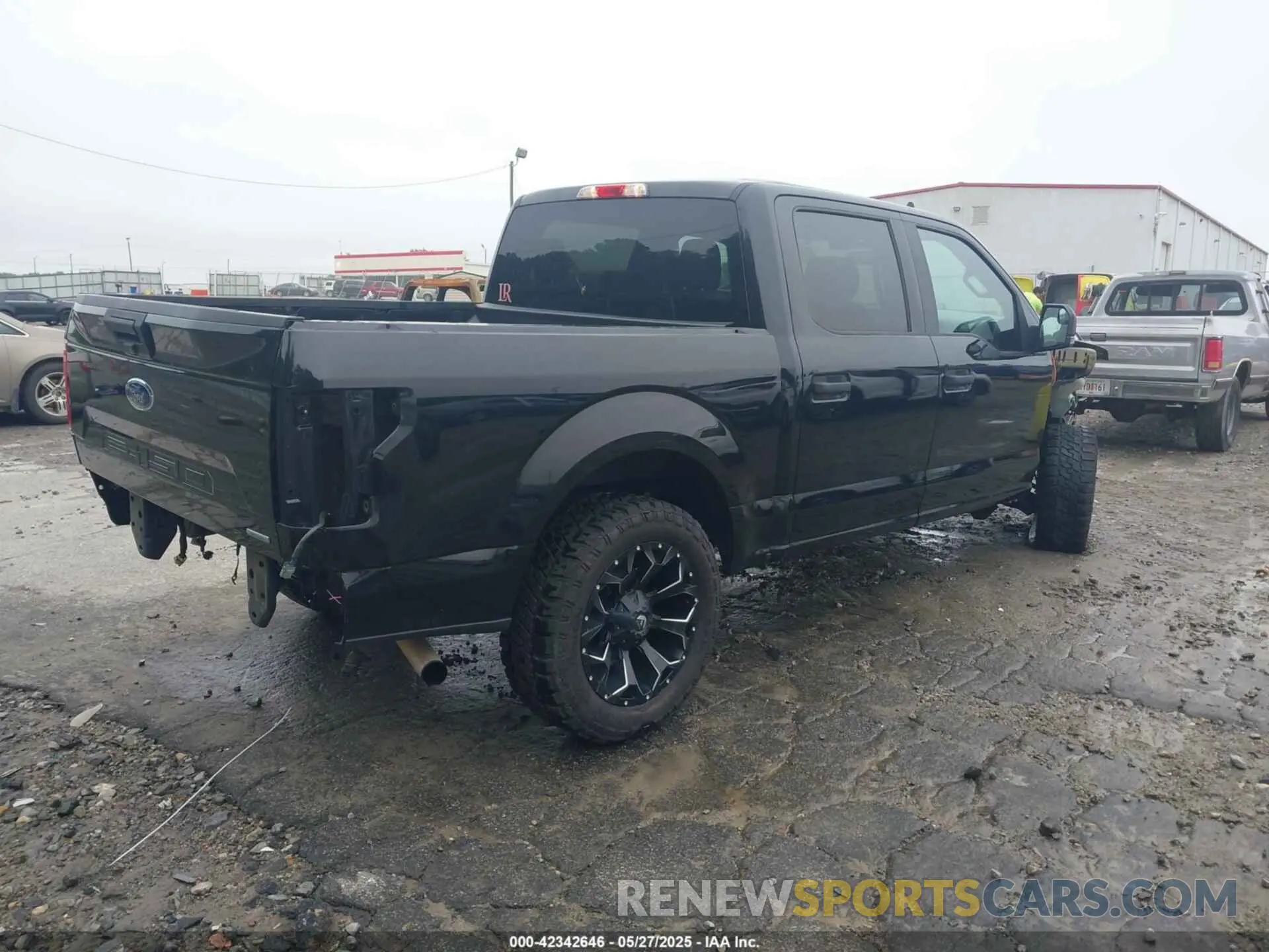 4 Photograph of a damaged car 1FTEW1C43KFC10164 FORD F-150 2019