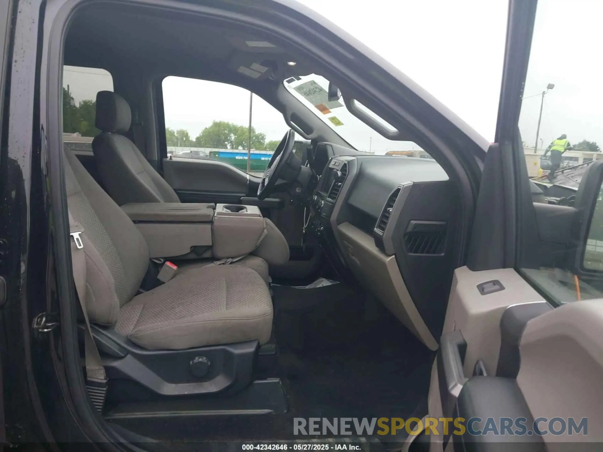 5 Photograph of a damaged car 1FTEW1C43KFC10164 FORD F-150 2019