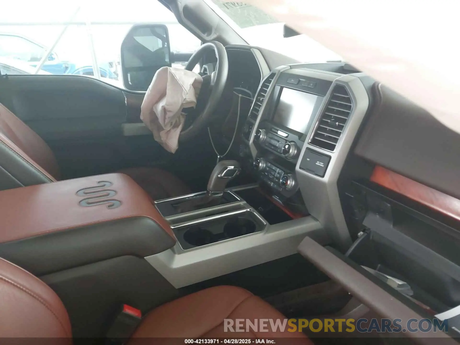5 Photograph of a damaged car 1FTEW1C43KFC85639 FORD F-150 2019